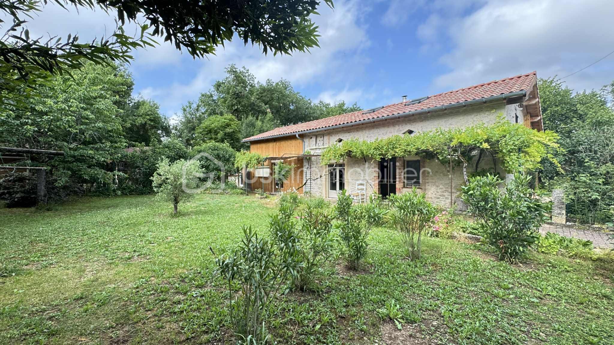 Maison en pierre de 155 m² - 4a835388-fcb4-4064-b5e7-f7471ed6d589.jpeg