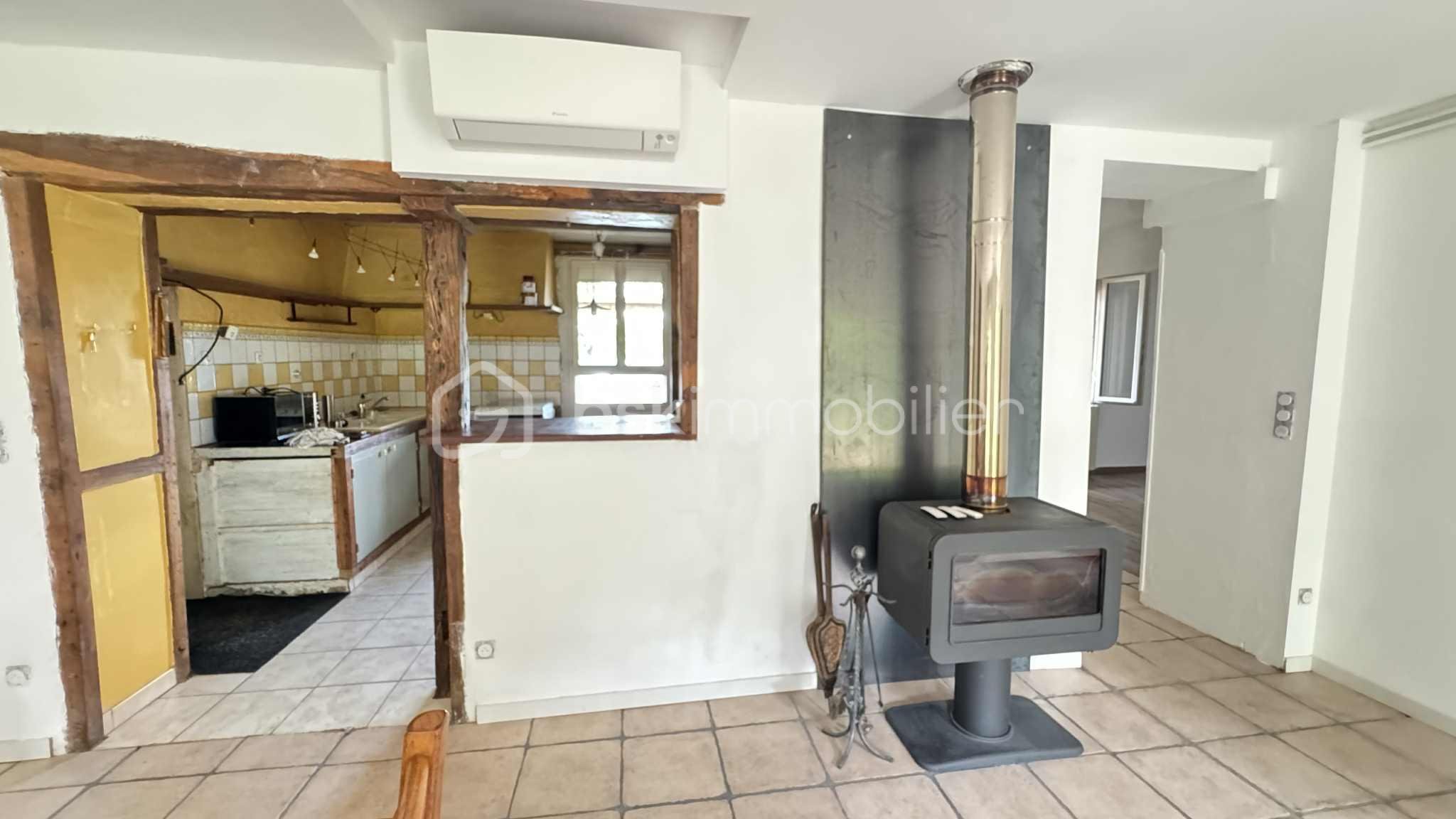 Maison en pierre de 155 m² - 53a550b5-8e51-4e54-9d53-4c3e28a31199.jpeg