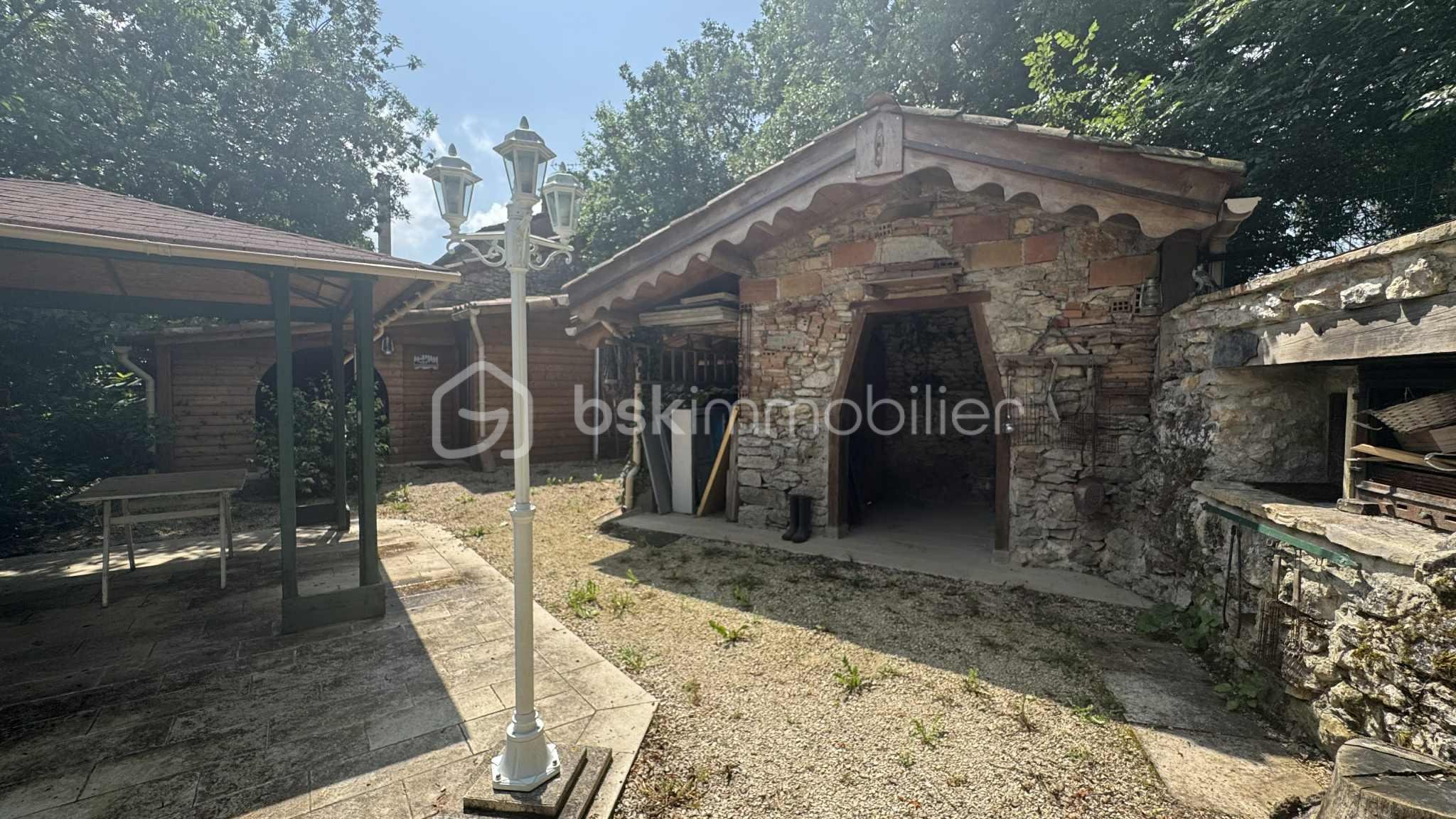 Maison en pierre de 155 m² - 11272912-0483-456a-82d4-73b9611f1fa3.jpeg