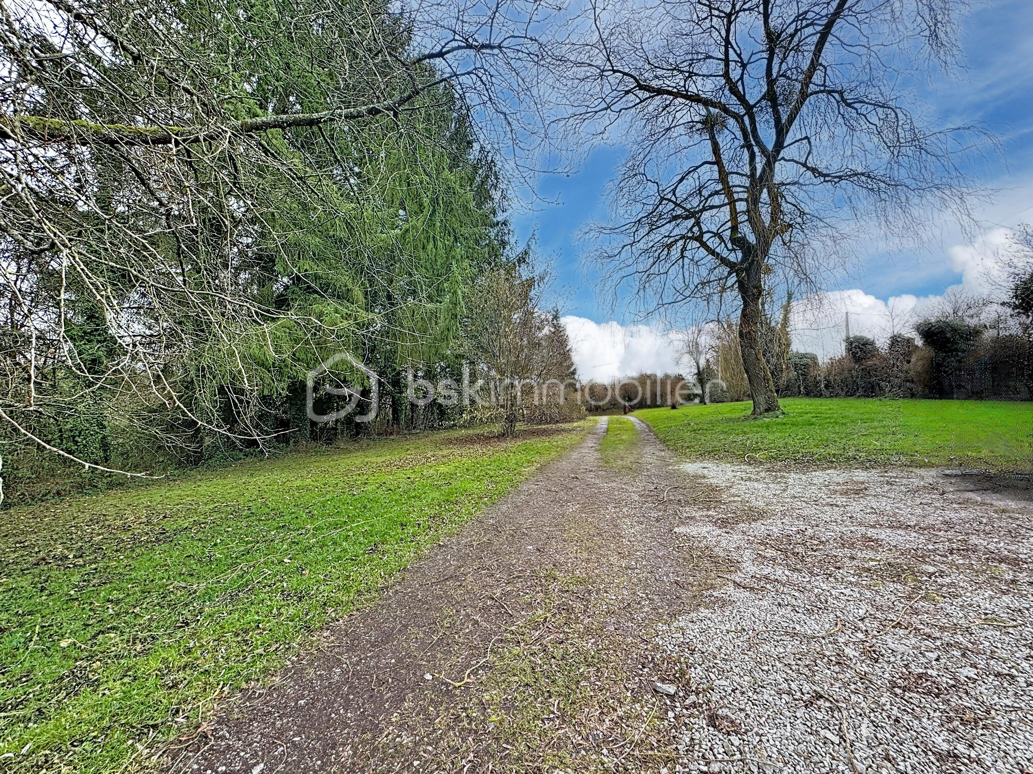 Maison de 76 m² - Terrain extérieur vers route.jpeg