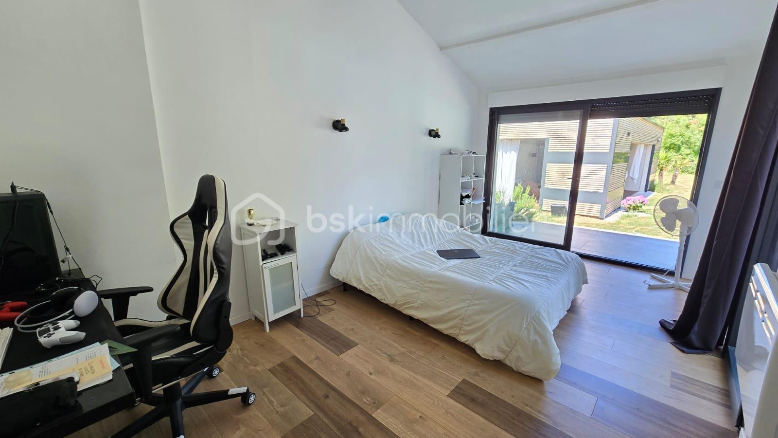 Maison contemporaine de 194 m² - CH 1.jpg
