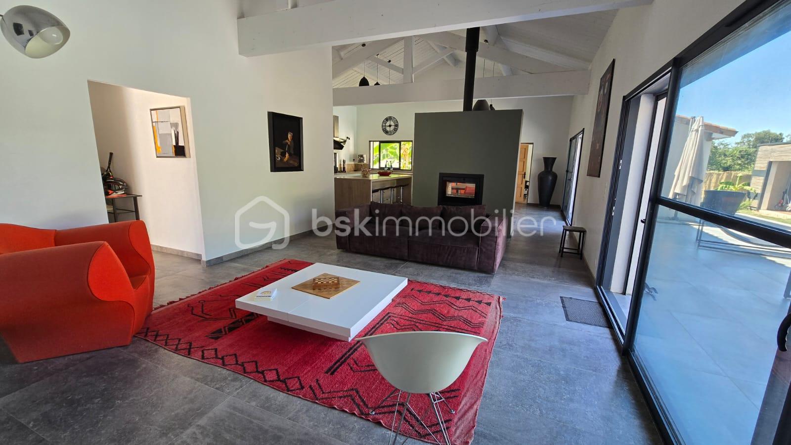 Maison contemporaine de 194 m² - salon grand angle.jpg