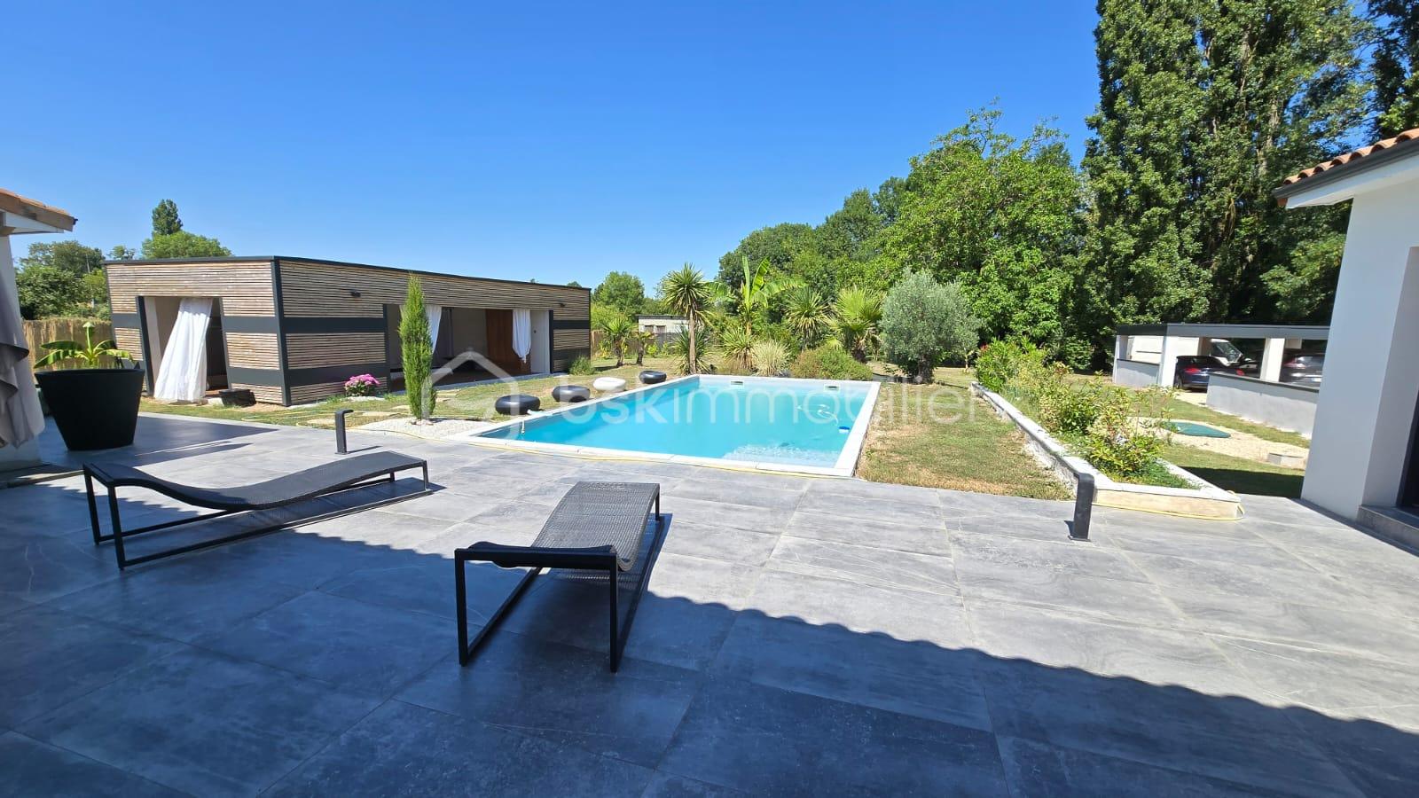 Maison contemporaine de 194 m² - TERRASSE BELLE.jpg