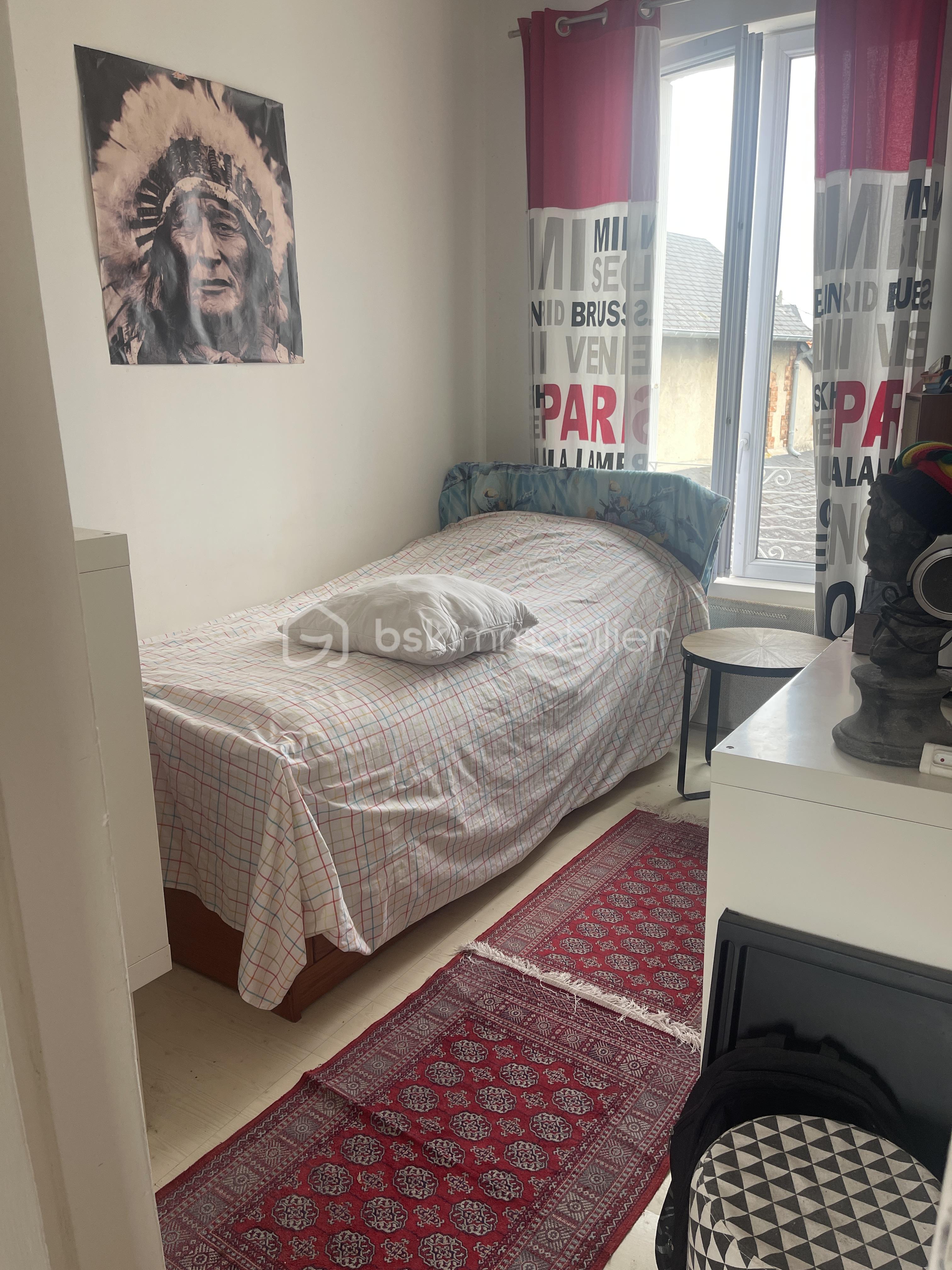 Propriete de 190 m² - Chambre 2 etg1.JPG