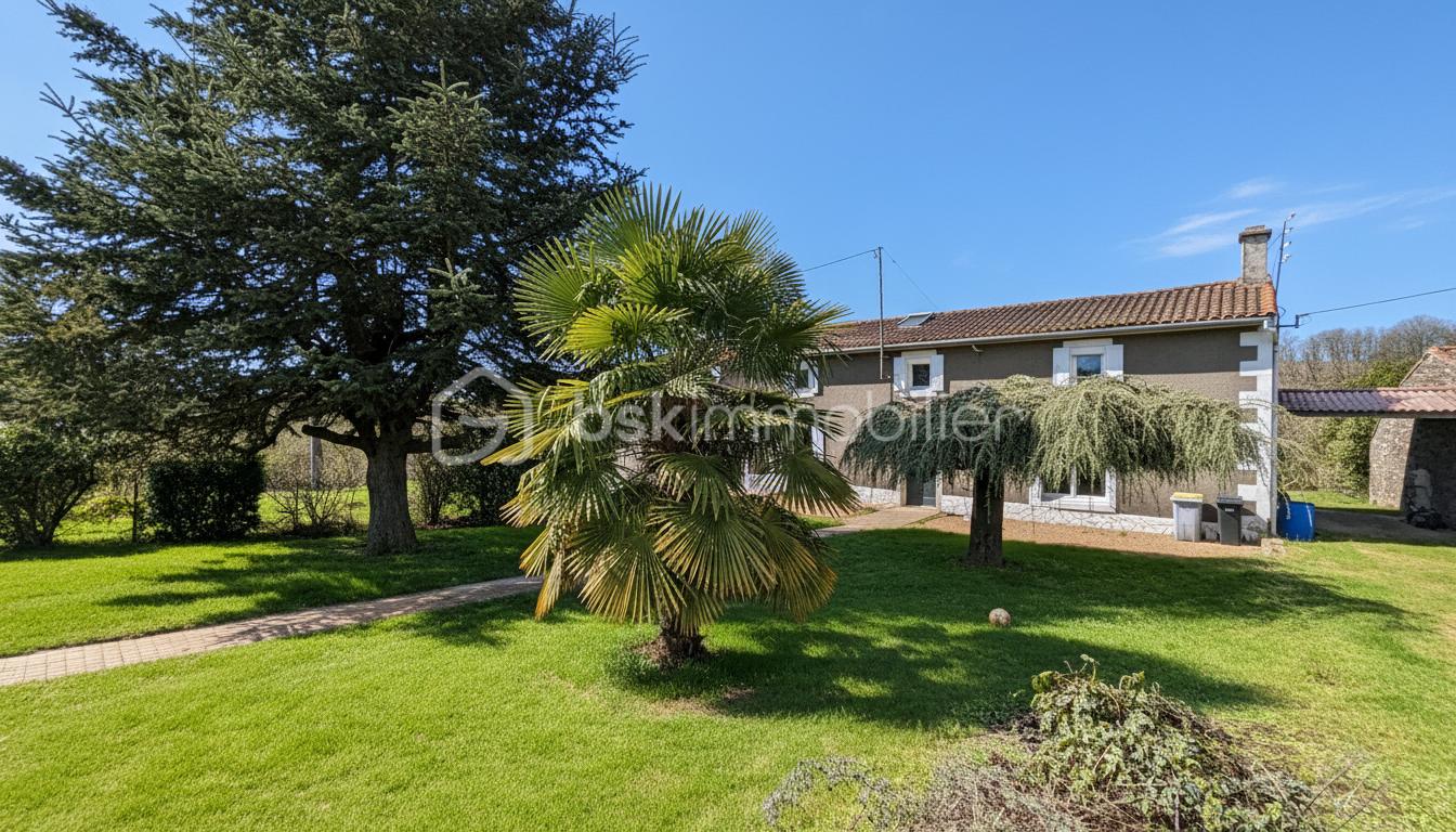 Maison de 200 m² - generated_2026-01-22T13_31_13.509.jpg