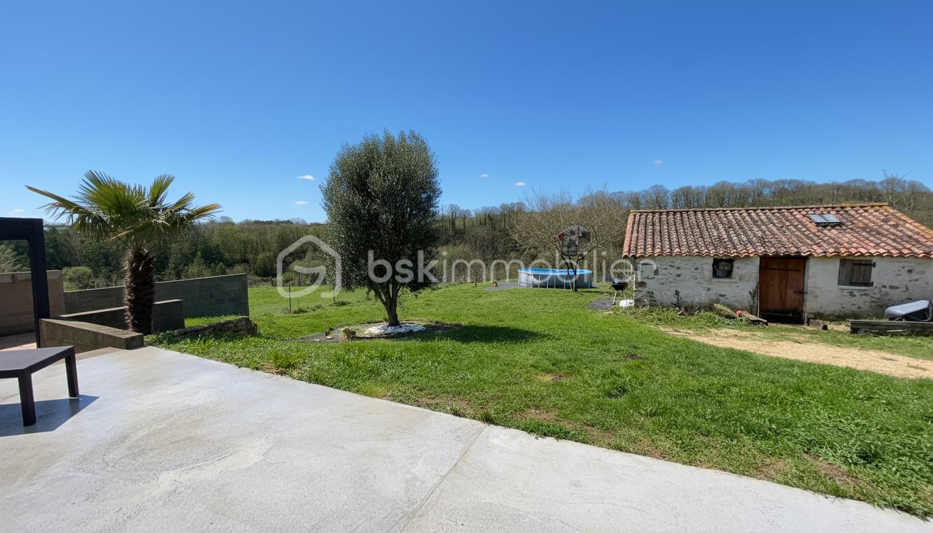 Maison de 200 m² - generated_2026-01-22T13_29_27.151.jpg