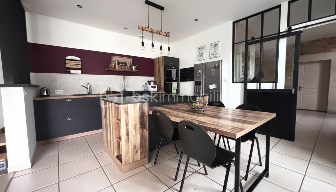 Maison de 200 m² - generated_2026-01-22T13_21_51.019.jpg