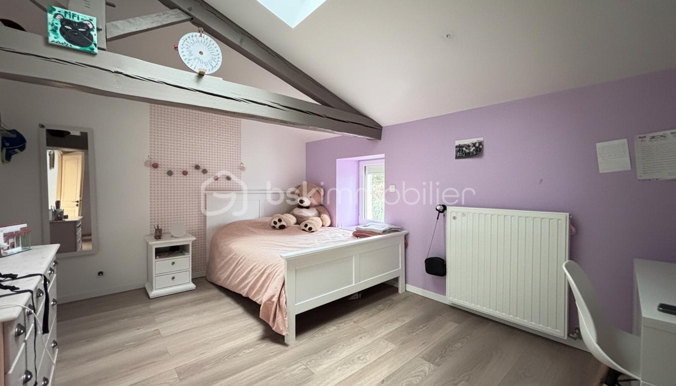 Maison de 200 m² - generated_2026-01-22T13_27_26.842.jpg