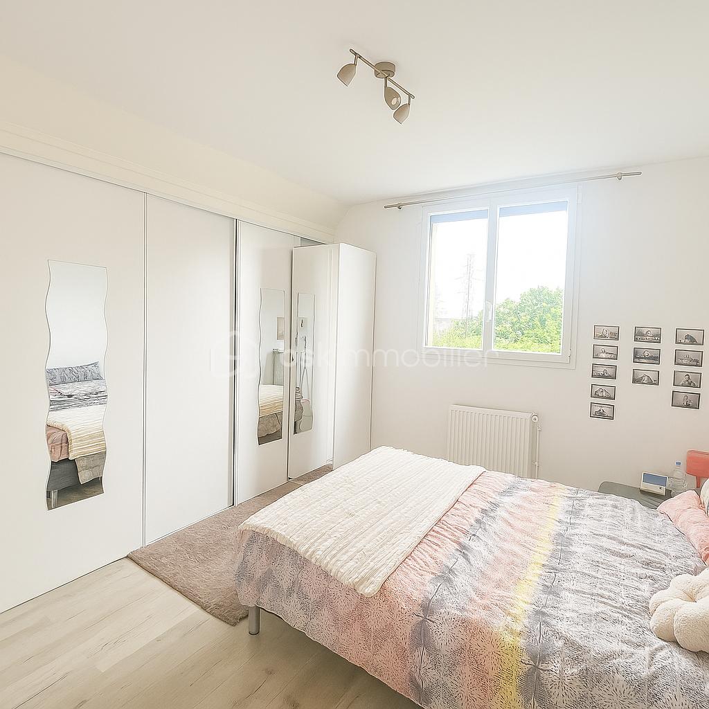 Maison de 227 m² - 04C61AAE-E235-4B0D-B0EA-929954F38682.png