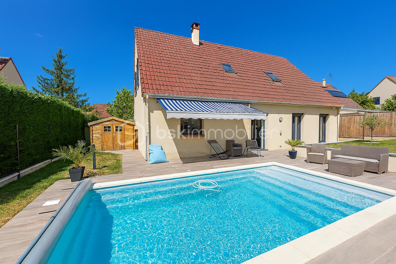 Maison de 227 m² - 390D606B-1CEA-4B45-849F-924C12C23D16.png