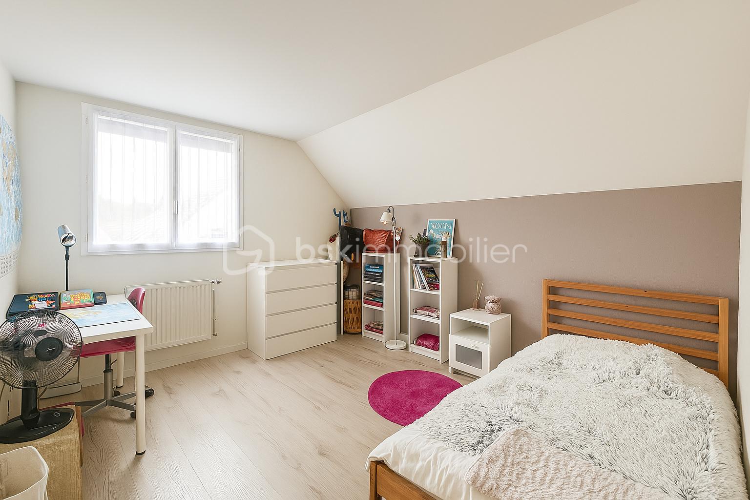 Maison de 227 m² - 379B5E27-68F1-4C2F-A1A4-4F48C062CBD2.png