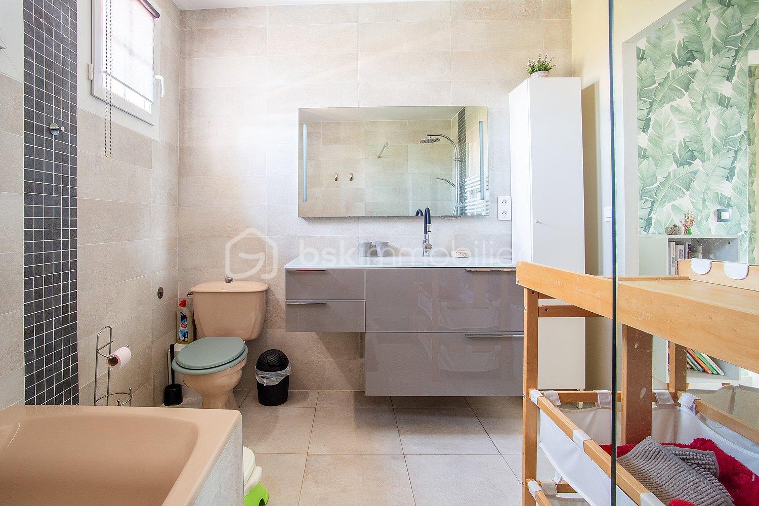 Maison de 183 m² - Villa Poussan Web 33.jpg