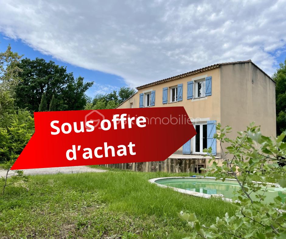 Maison traditionnelle de 139 m² - Votre texte de paragraphe-3.png