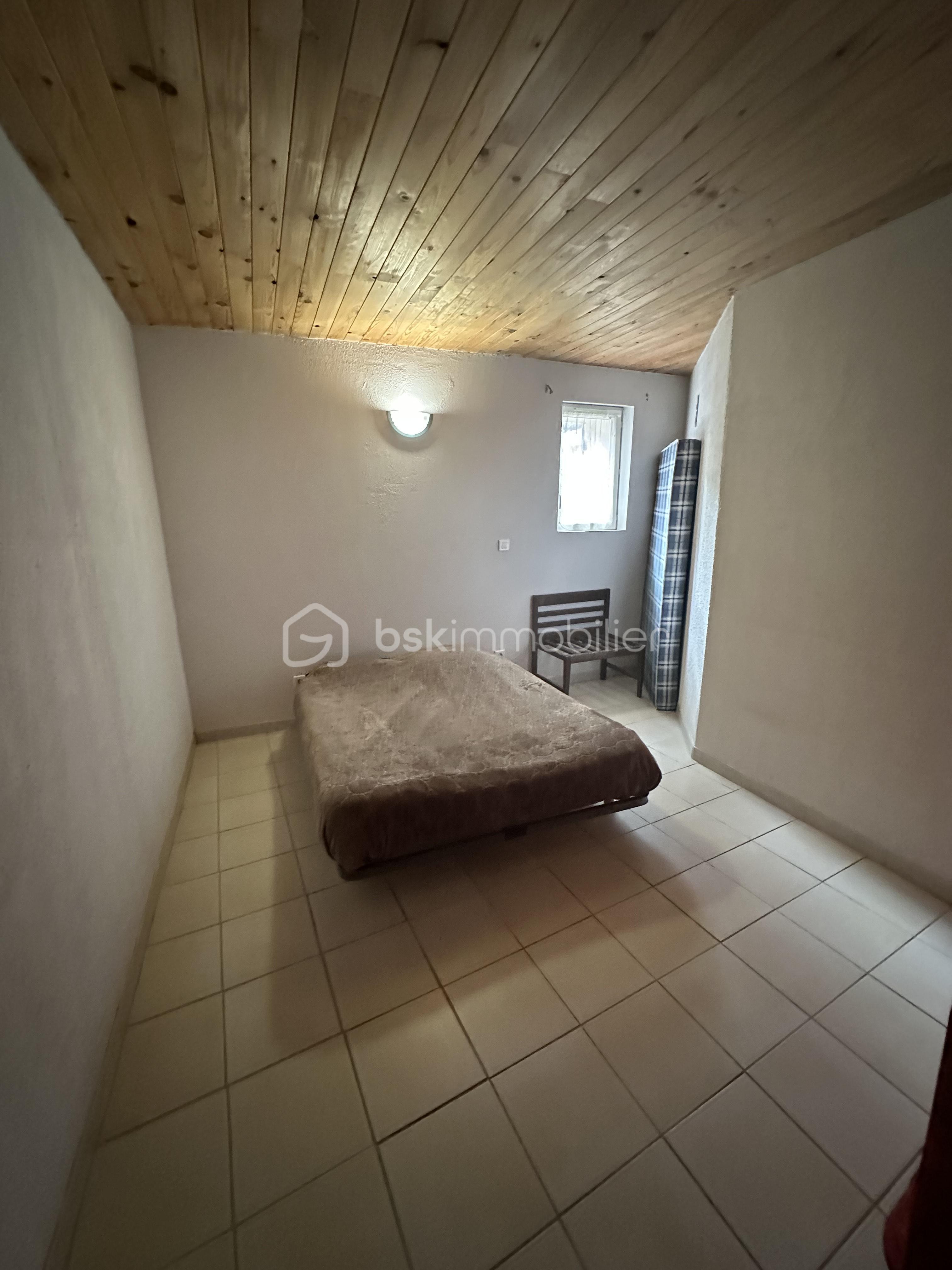 Villa de 160 m² - chambre 1 en bas.jpeg