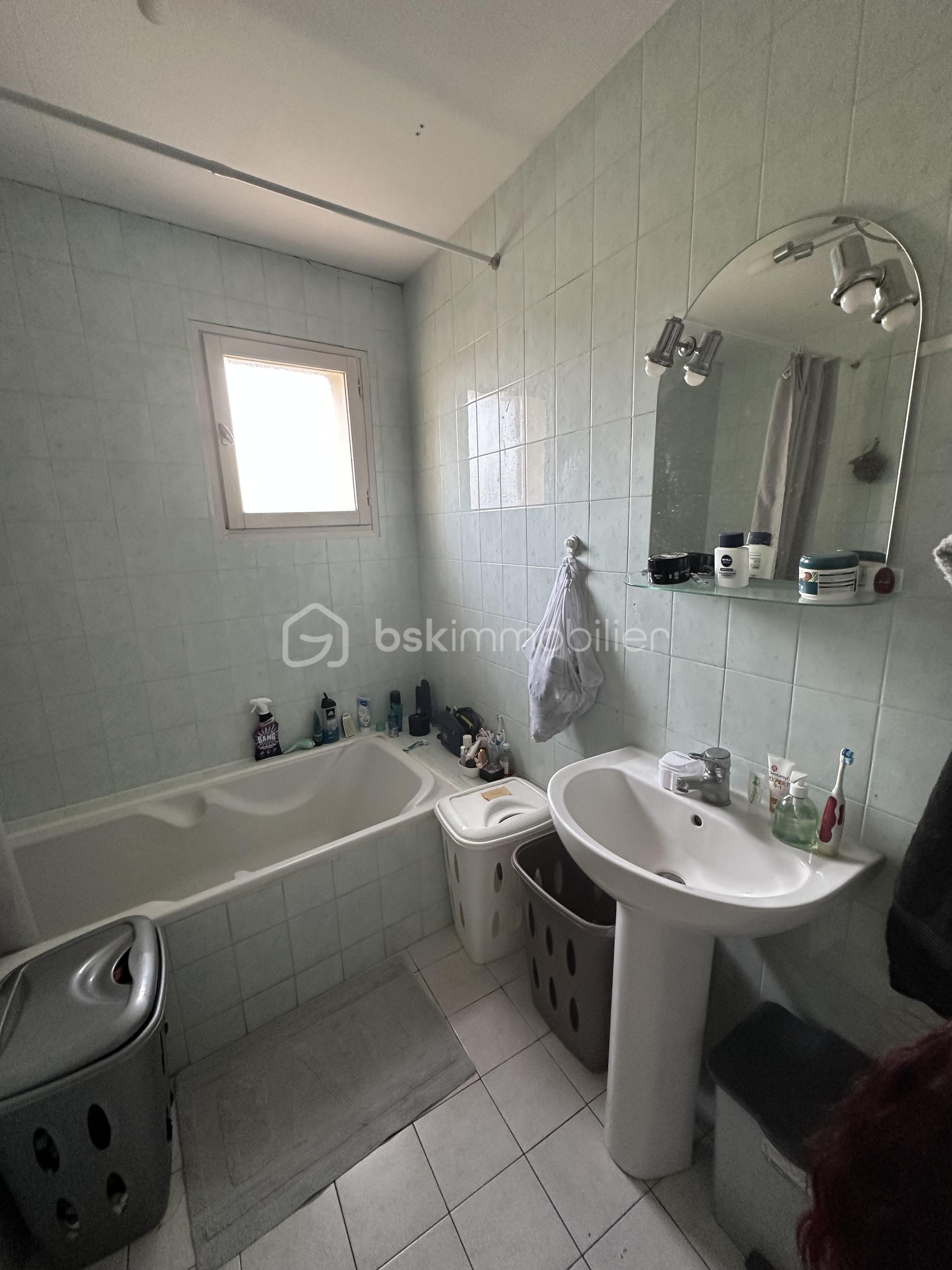 Villa de 160 m² - salle de bain en haut.jpeg