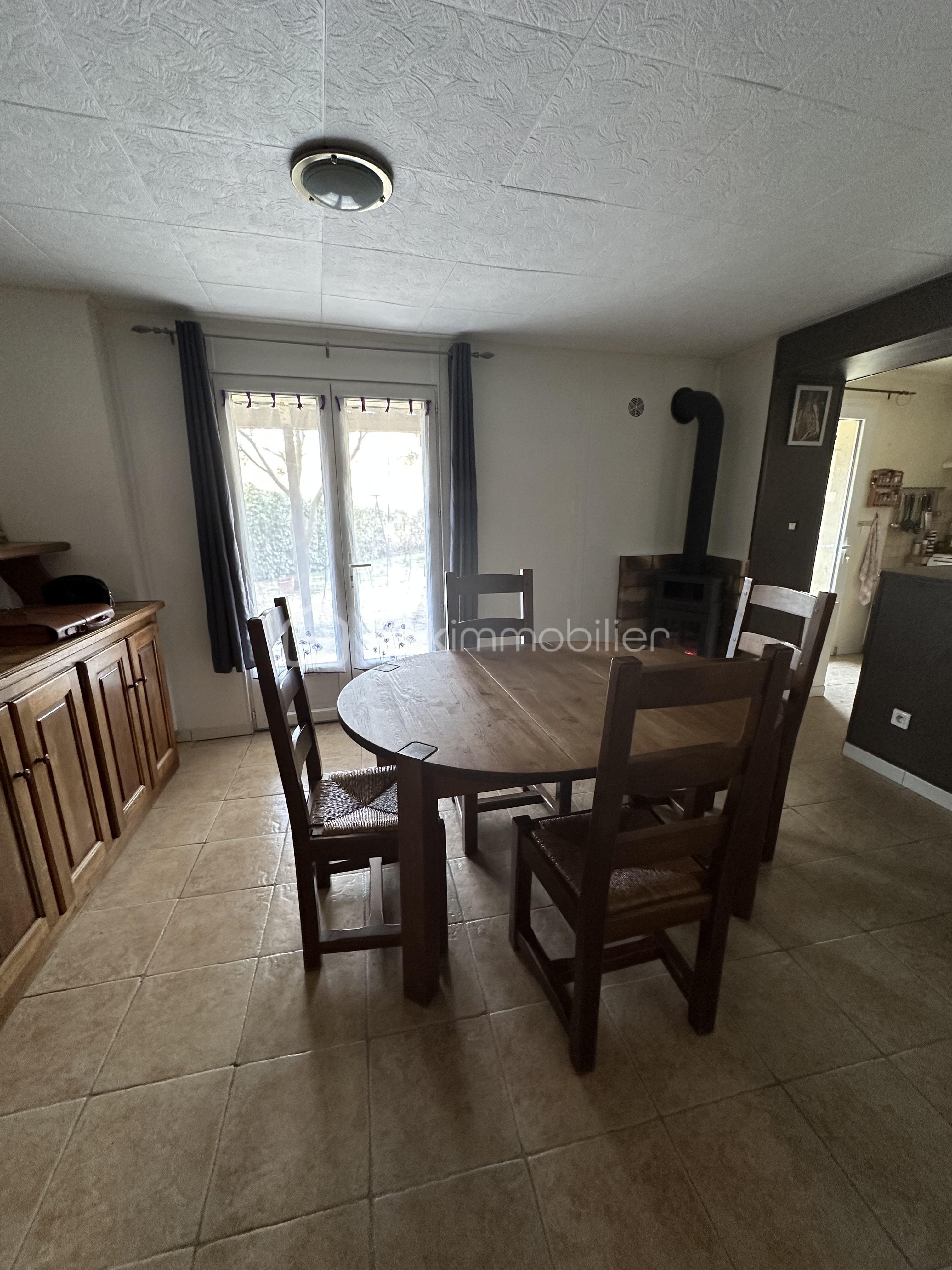 Villa de 160 m² - salle a manger en bas.jpeg