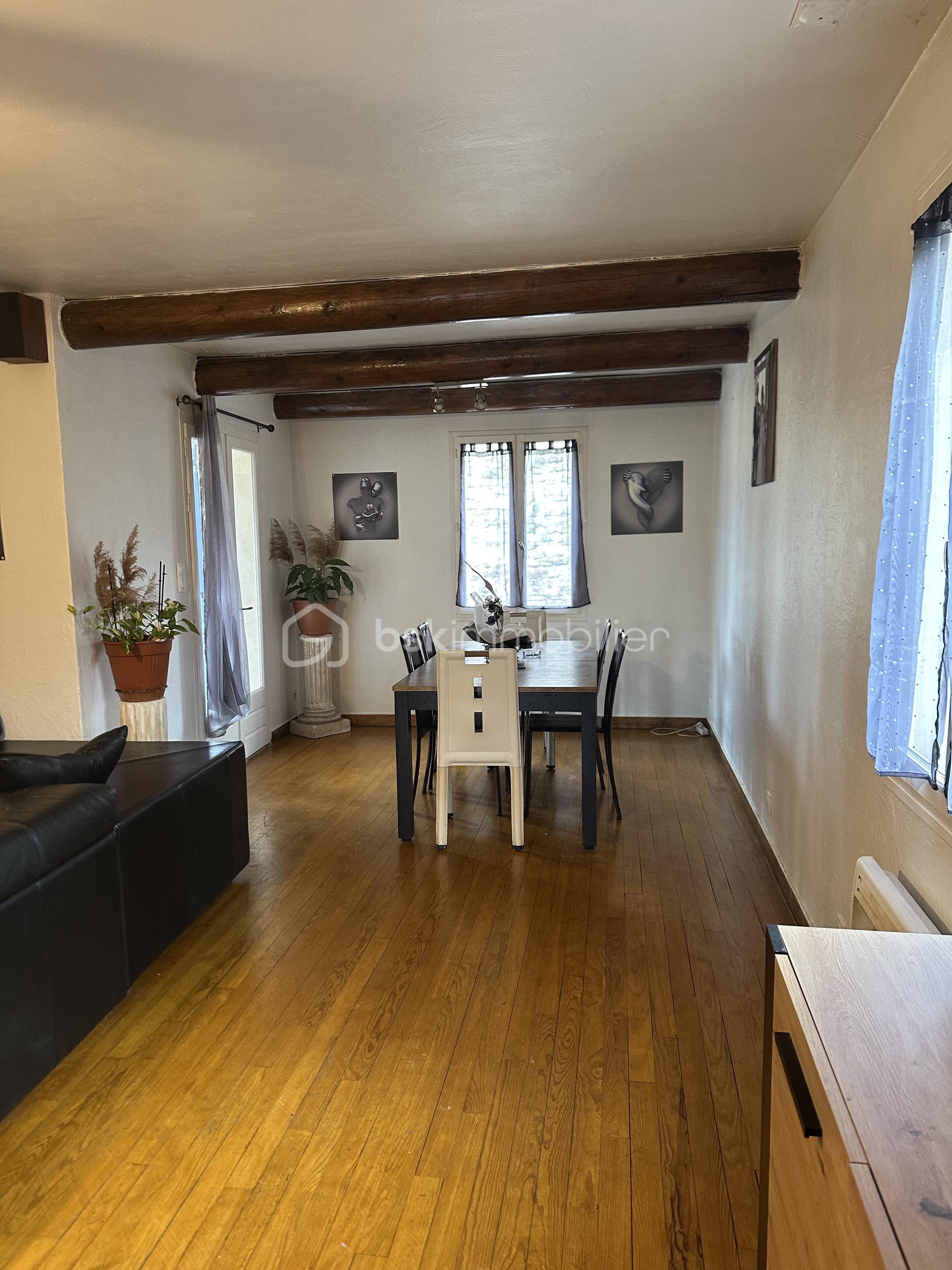 Villa de 160 m² - salle a manger en haut.jpeg