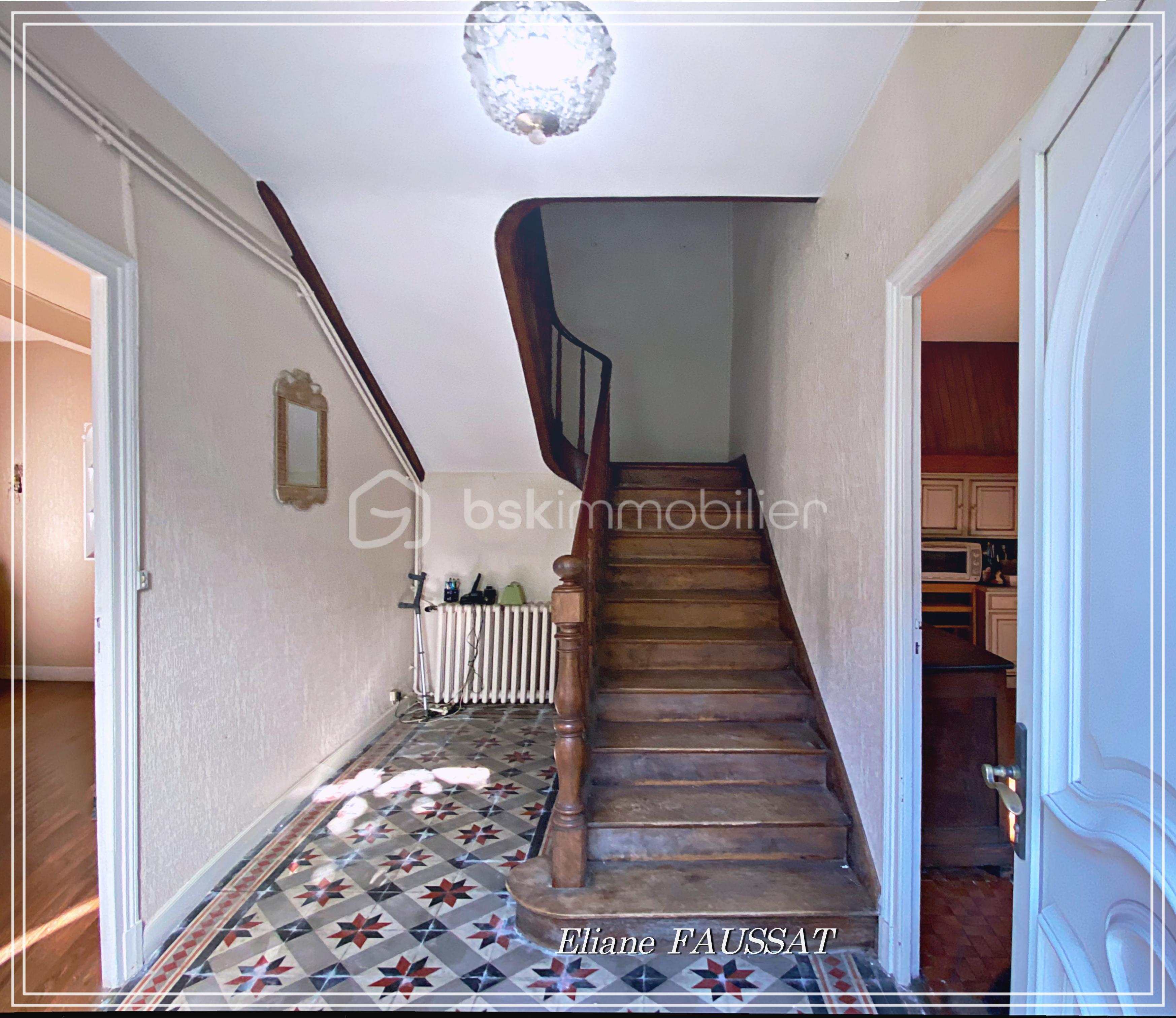 Maison en pierre de 153 m² - ENTREE.jpg