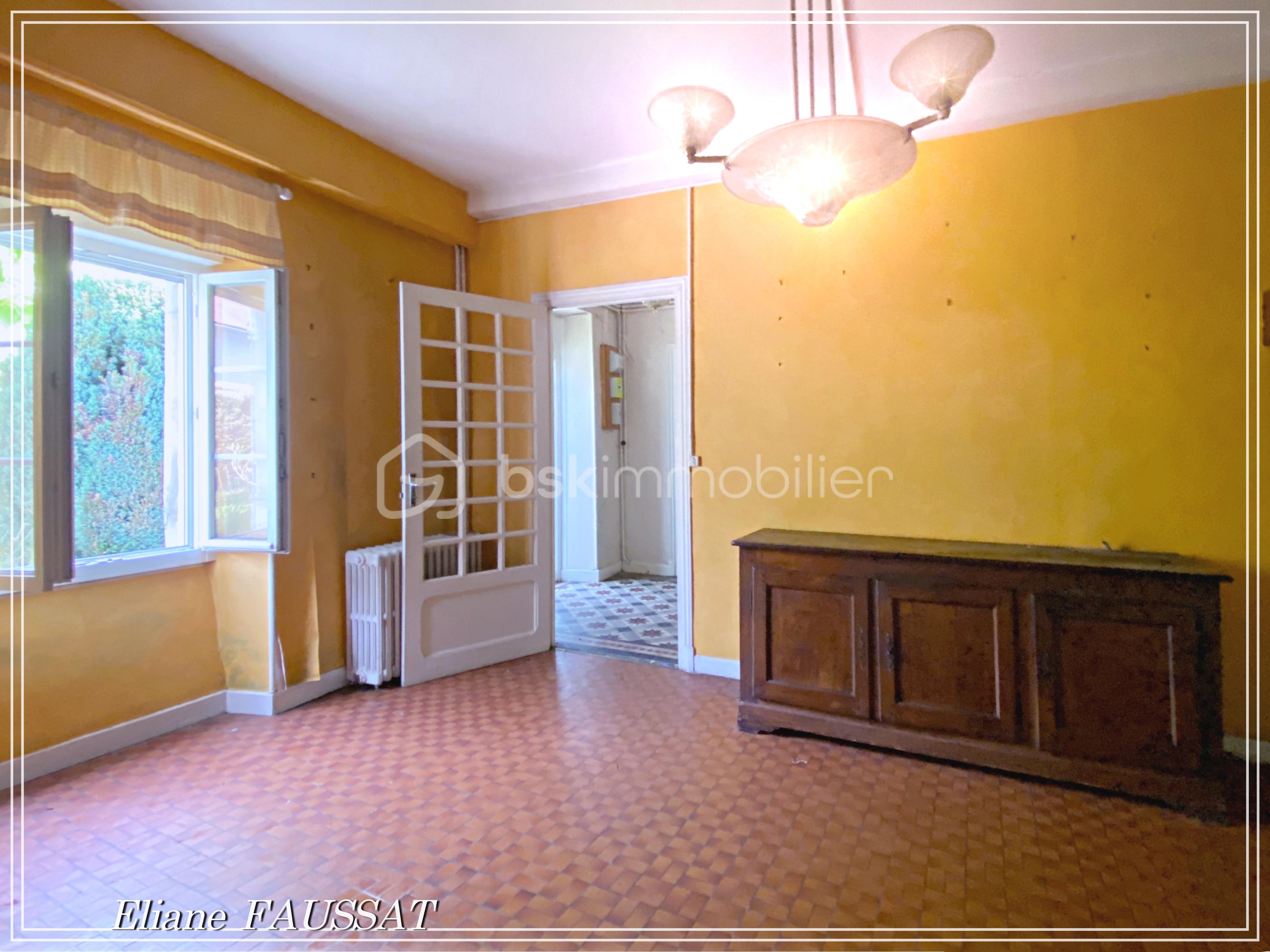 Maison en pierre de 153 m² - CUISINE:ENTREE1.jpg