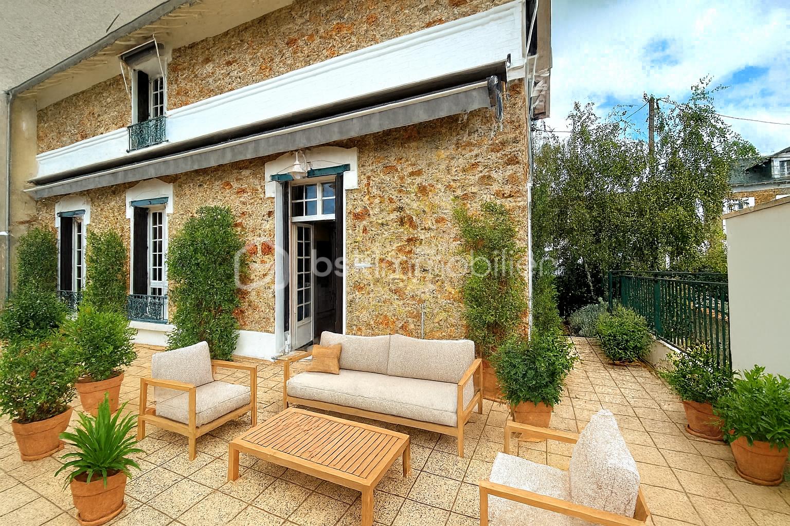 Maison en pierre de 190 m²