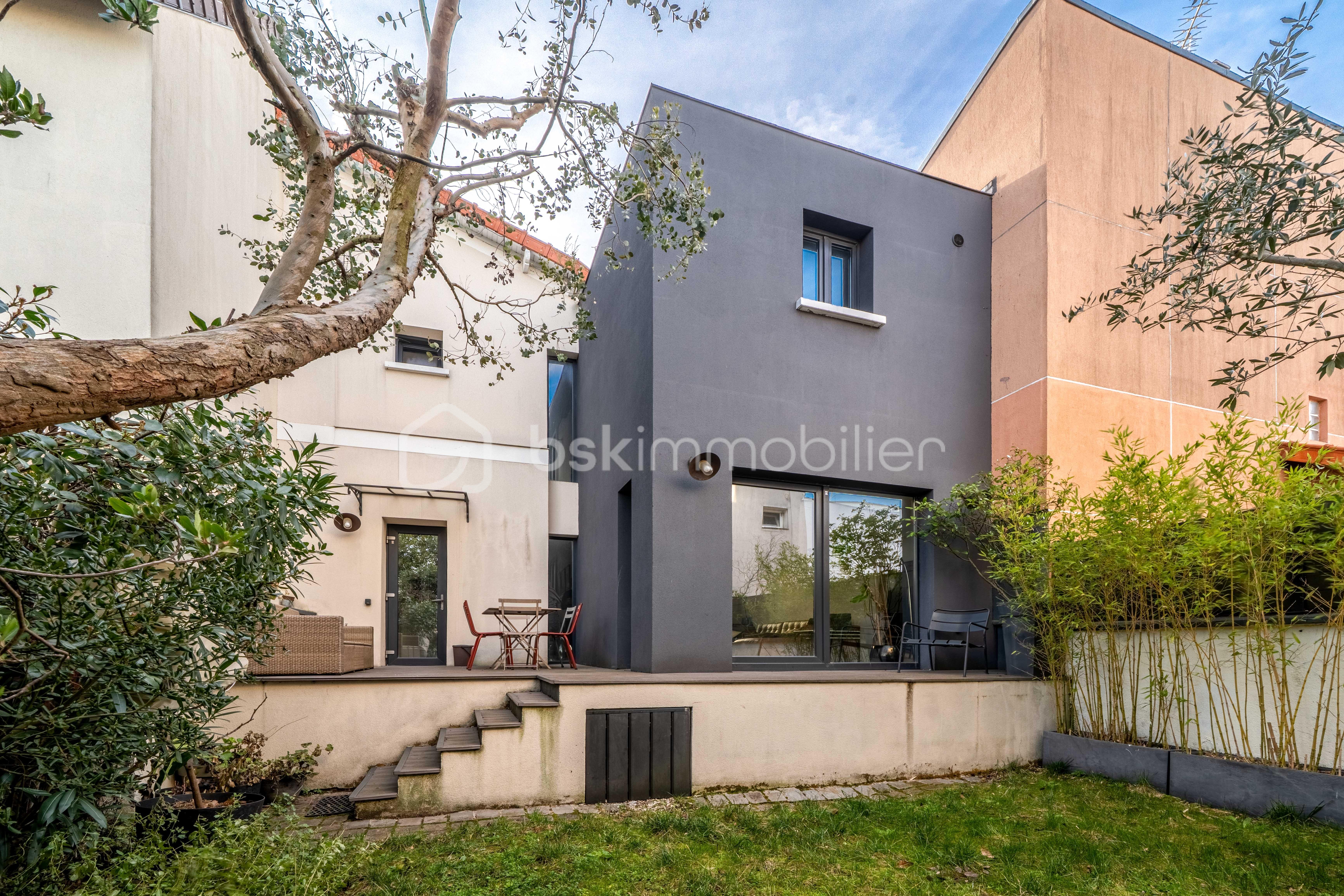 Pavillon de 118 m² - Facade côté jardin 1.jpg