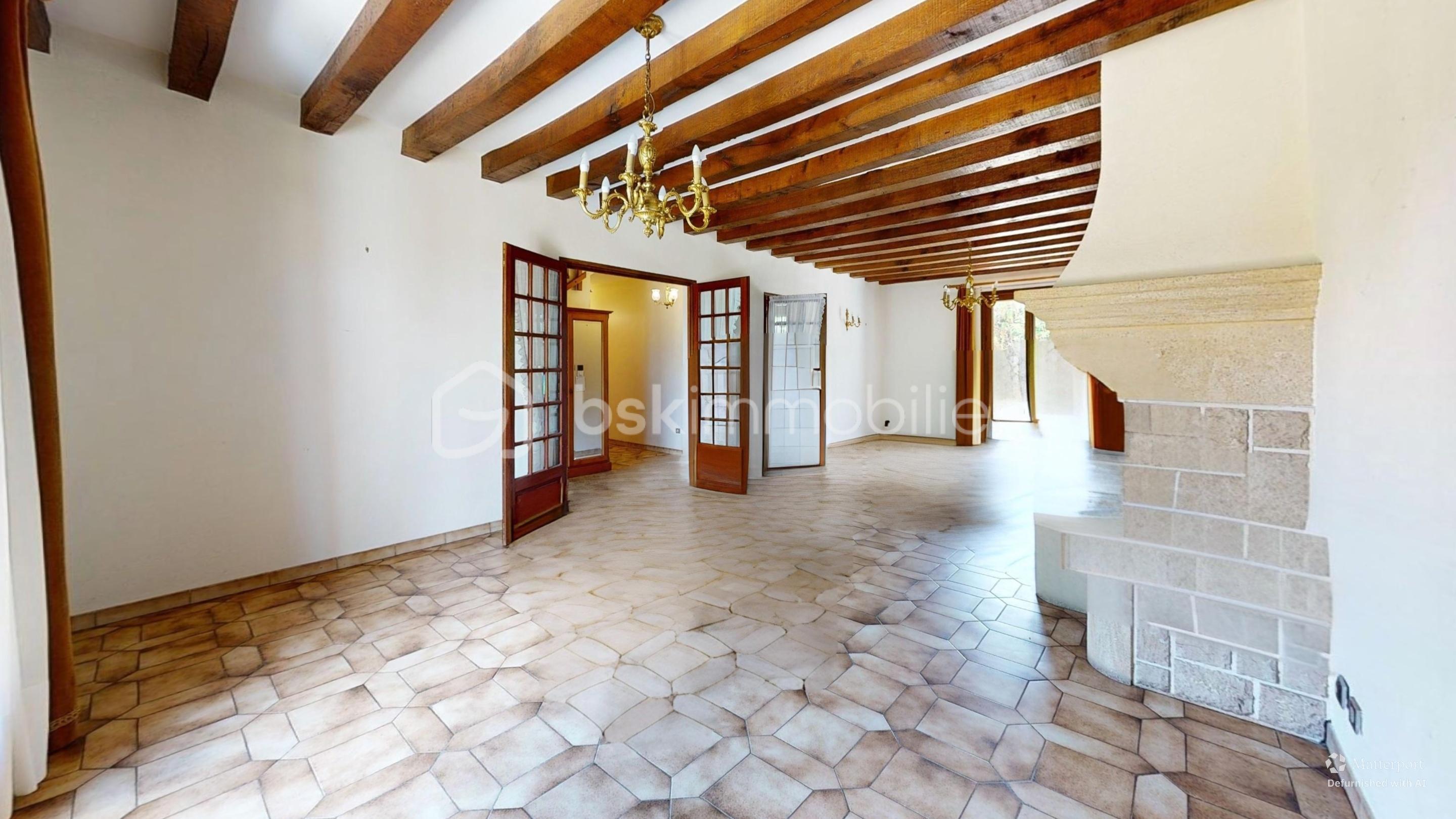 Briares-Sur-Essonnes-Living-Room-Defurnished 2.jpg