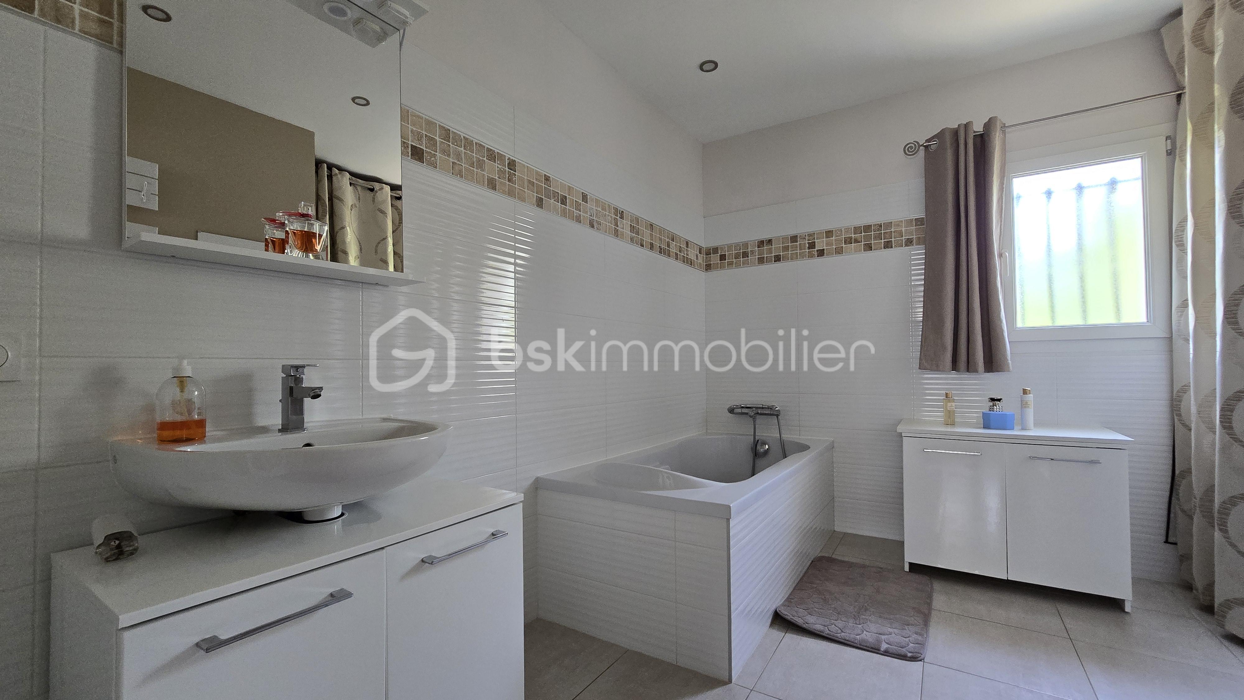 Maison traditionnelle de 139,16 m² - 20250804_150137.jpg