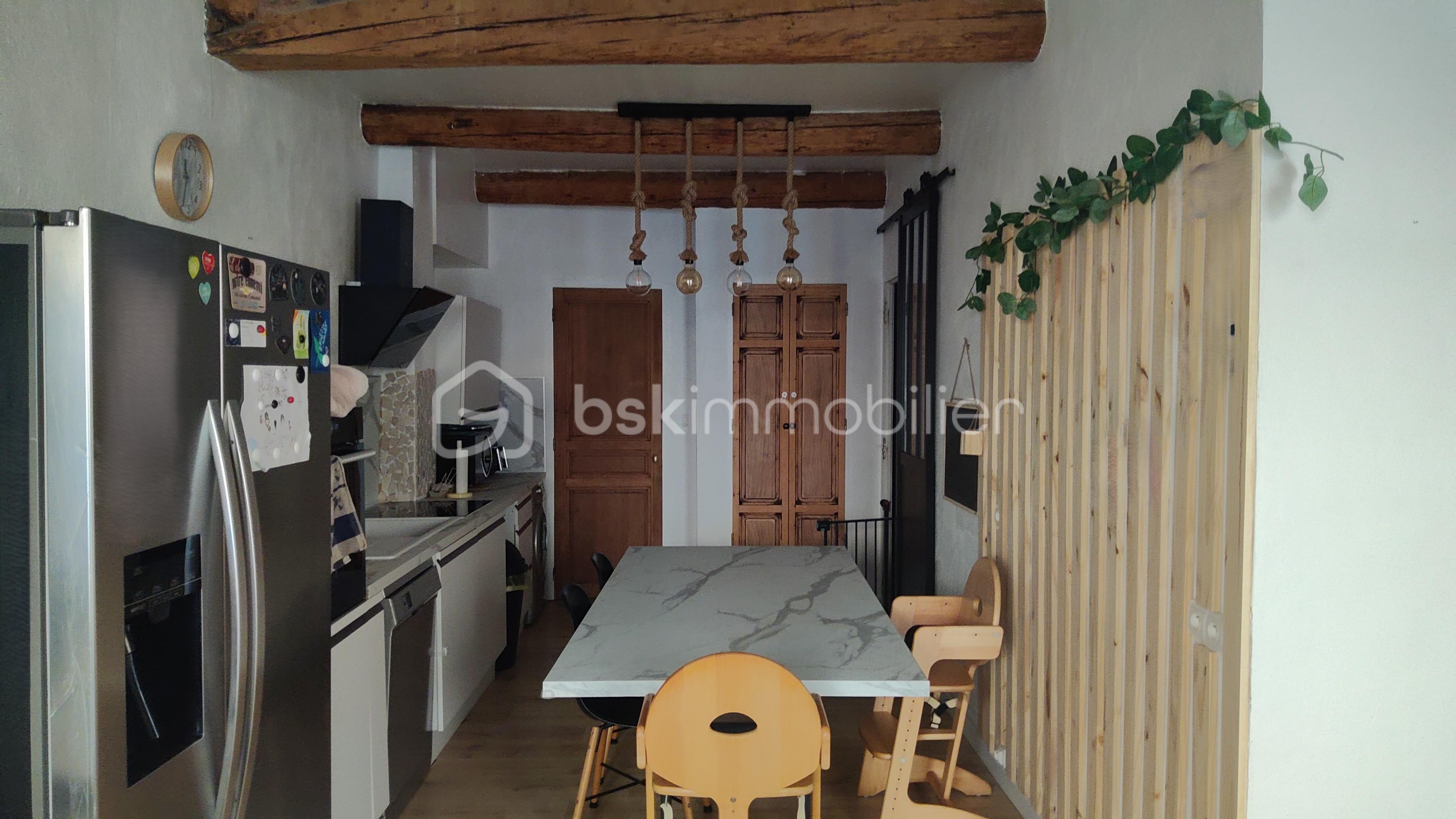 Maison 5 pièces 103 m² · à Mane · 103 m² · 210 000 €