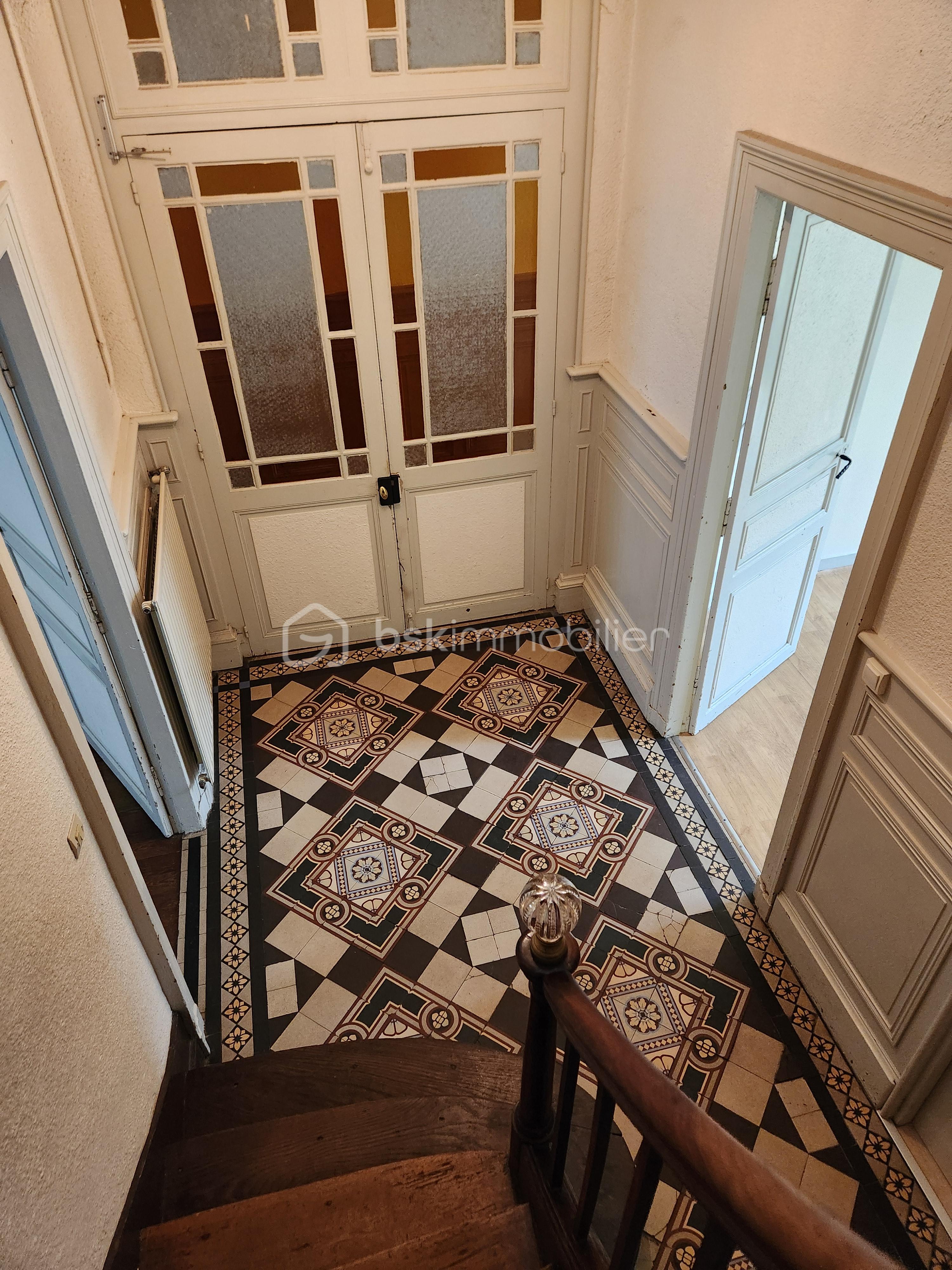 Maison ancienne de 190 m² - entrée.jpg