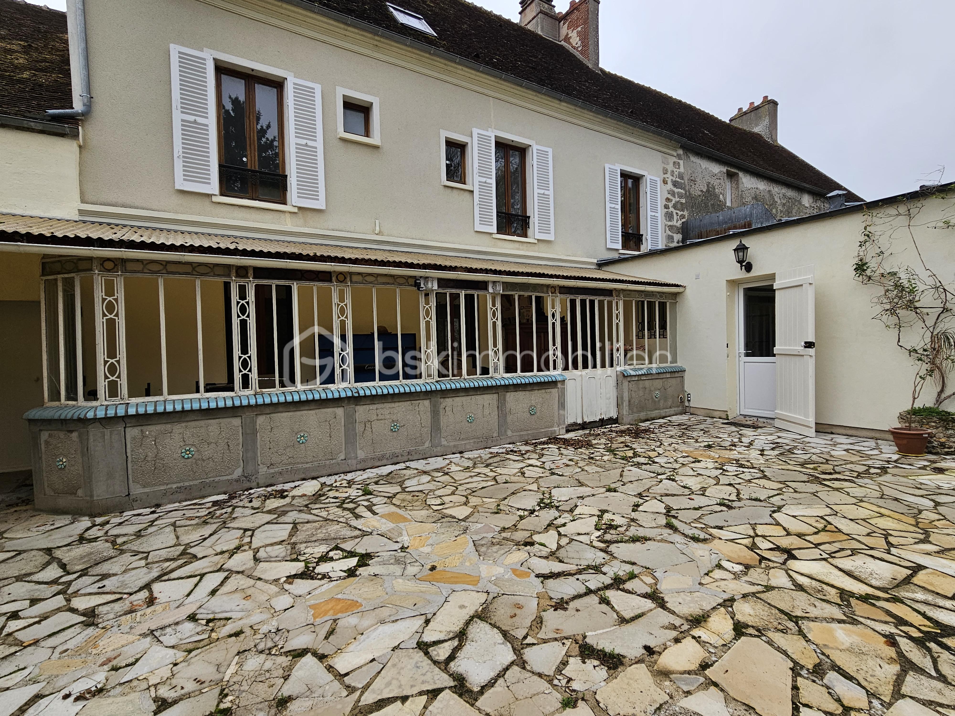 Maison de 227 m² - 20251107_104940.jpg