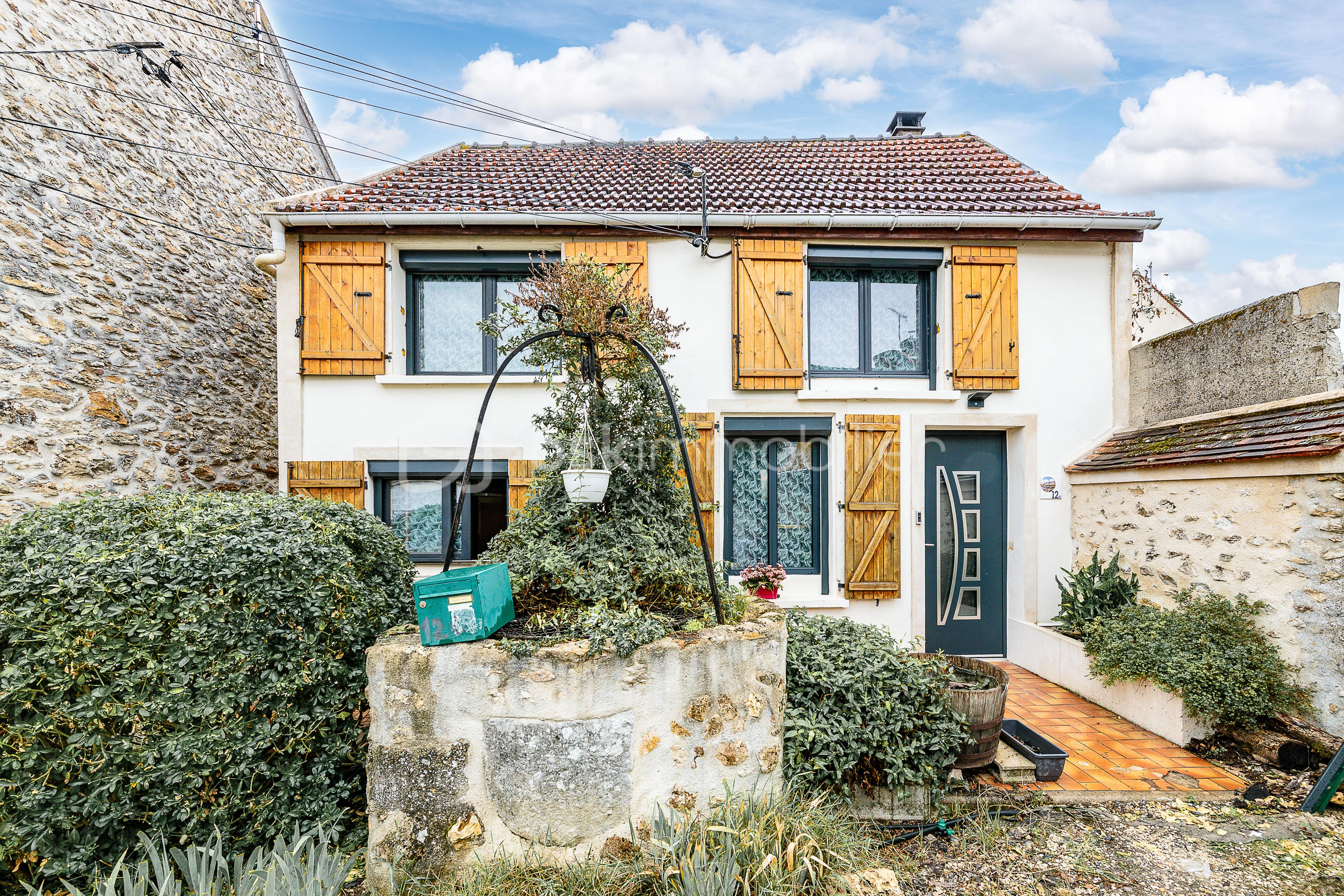 Maison en pierre de 94 m² - COUBERT-BskAubinSalon-OlivierReynes-19.jpg