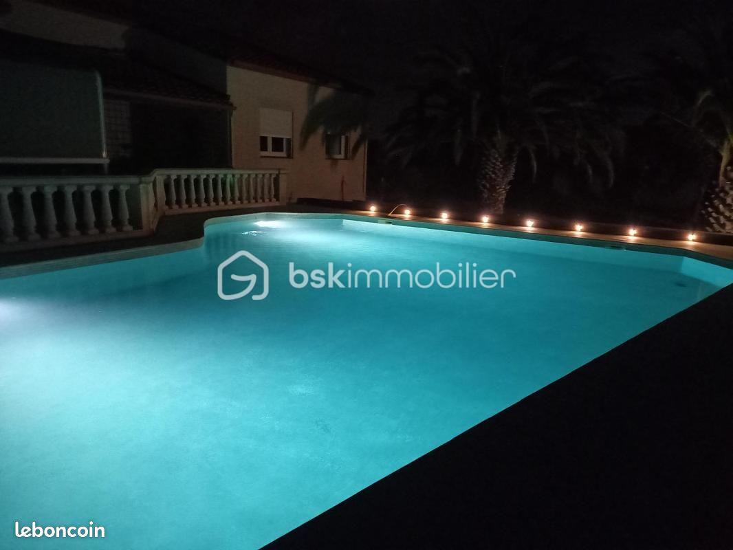 piscine de nuit.jpg