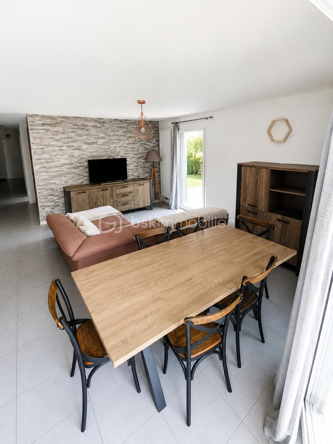 Appartement 4 pièces 82 m² · à Bonneville · 82 m² · 330 000 €