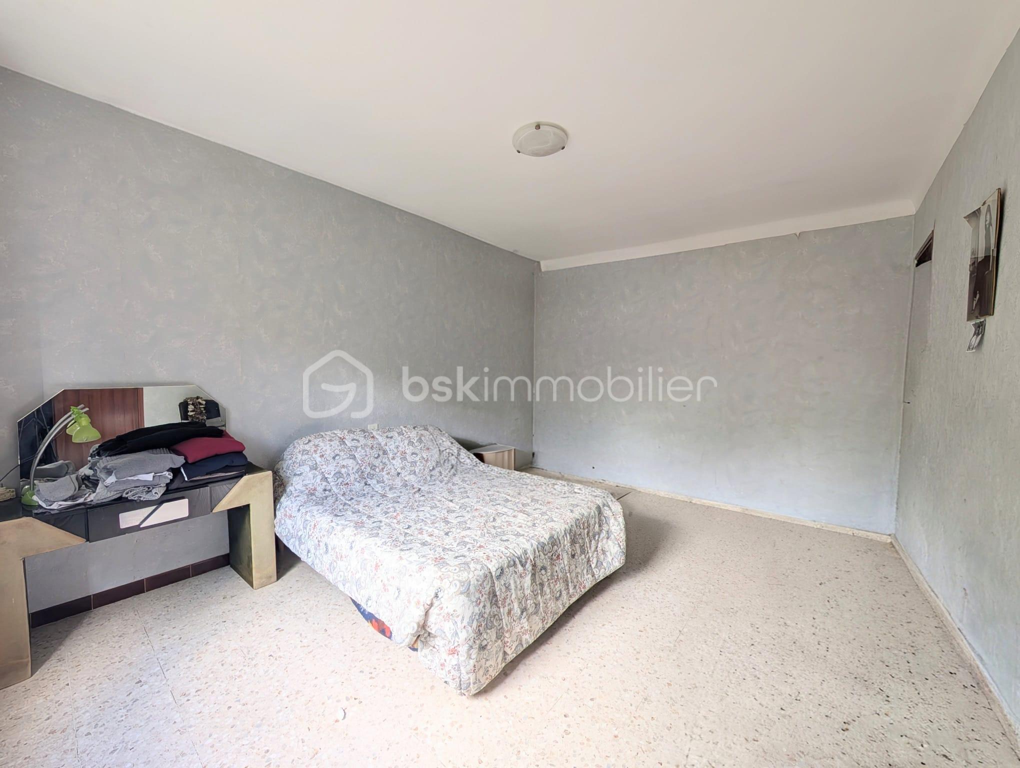 chambre 3 fenetre.jpeg