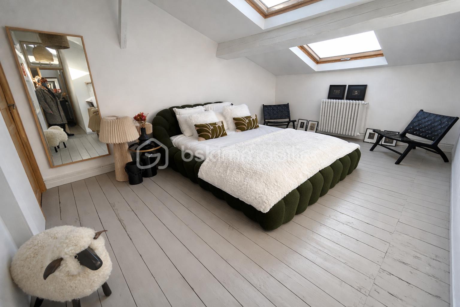 Appartement de 180 m² - E6AE9255-D718-4A3F-9770-588756FDCD2E.png