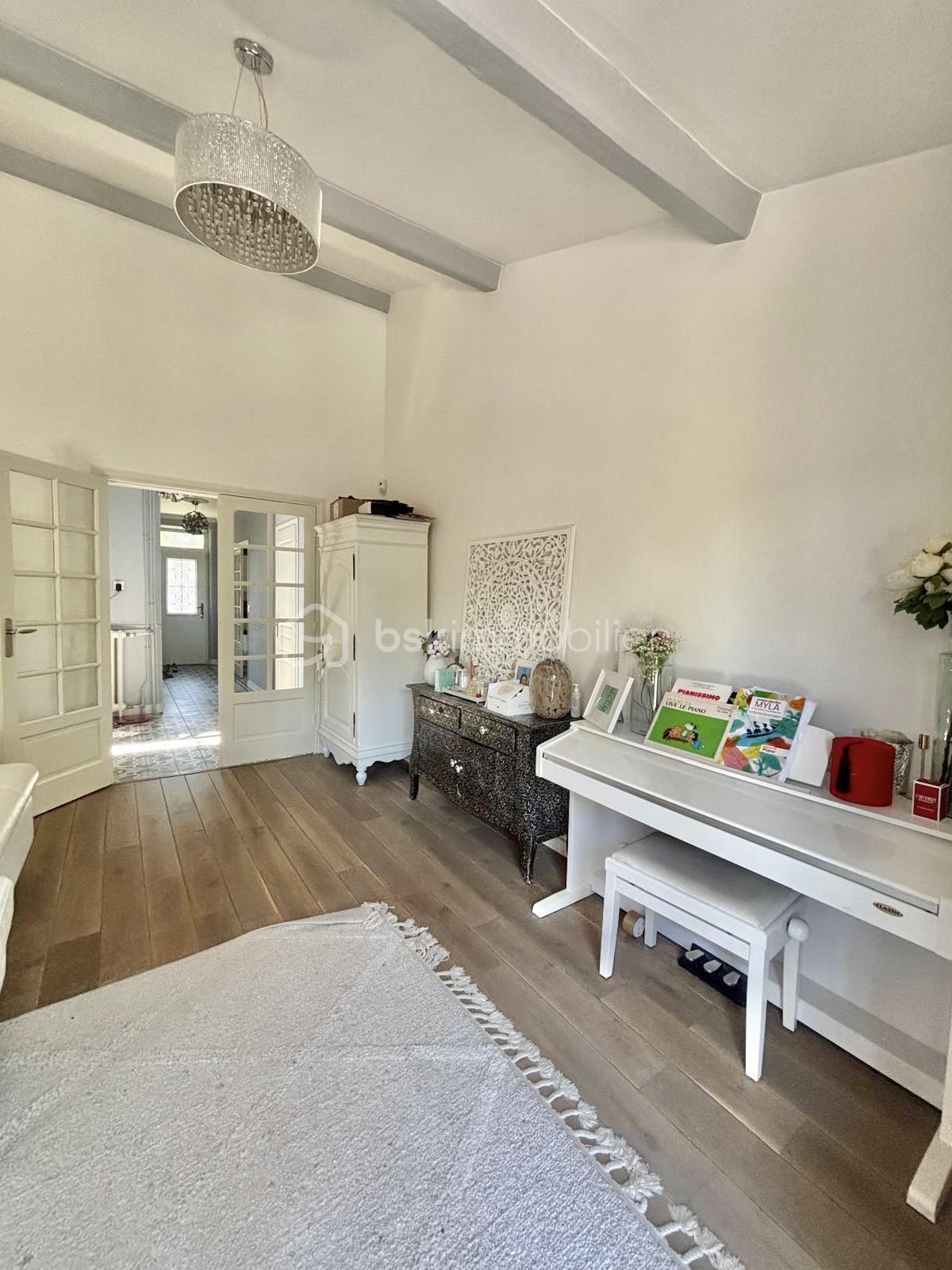 Maison de 160 m² - 7e6fc555-fbd7-45bb-93e2-f2a17e080cd3.jpg