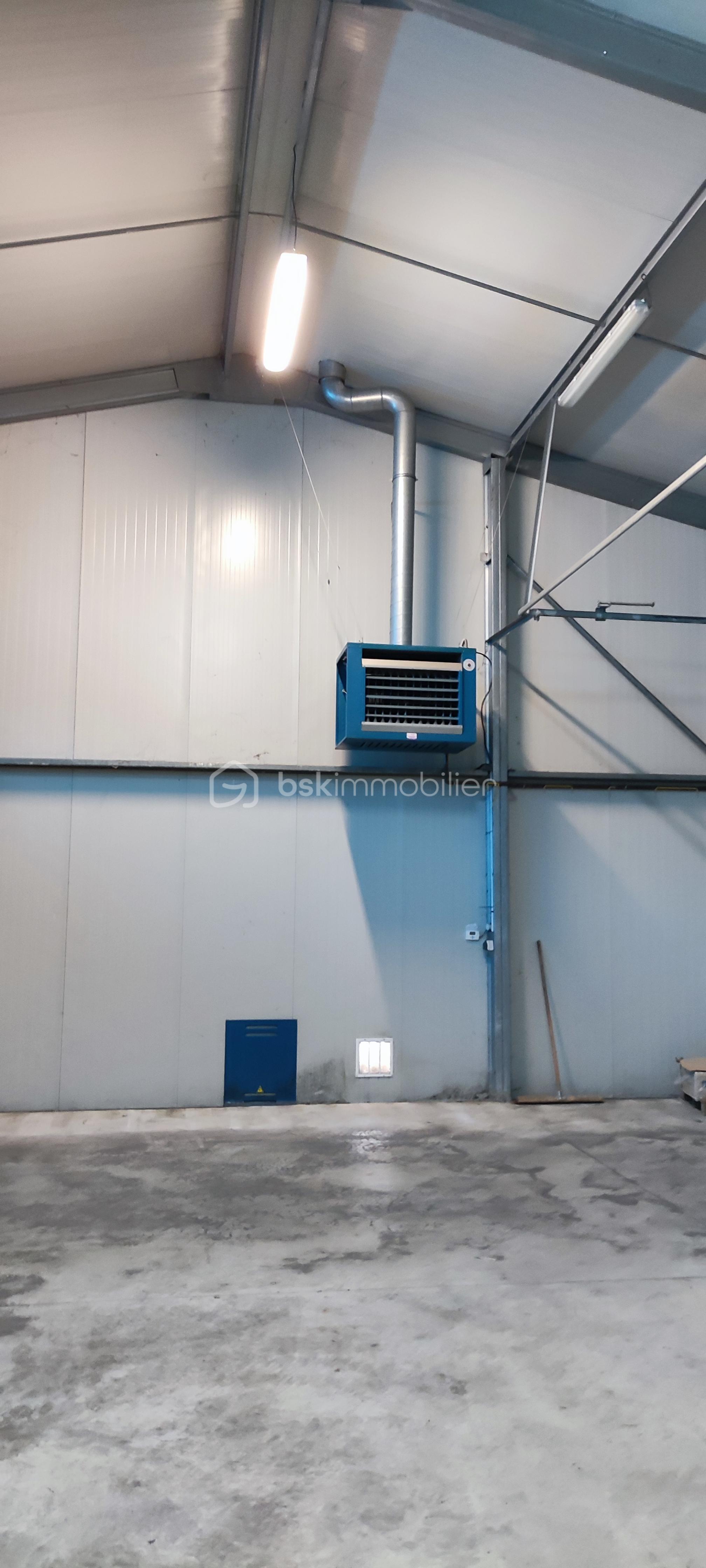 Local commercial de 450 m² - 1701329860290.jpg