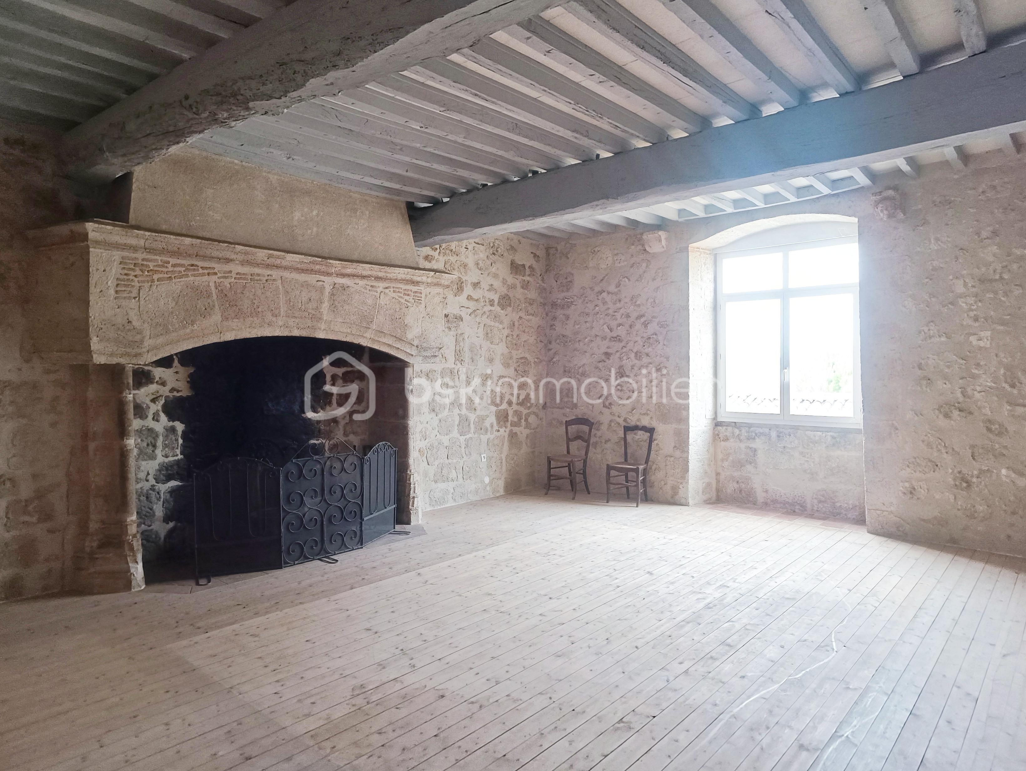 Maison en pierre de 150 m² - 1000134512.jpg