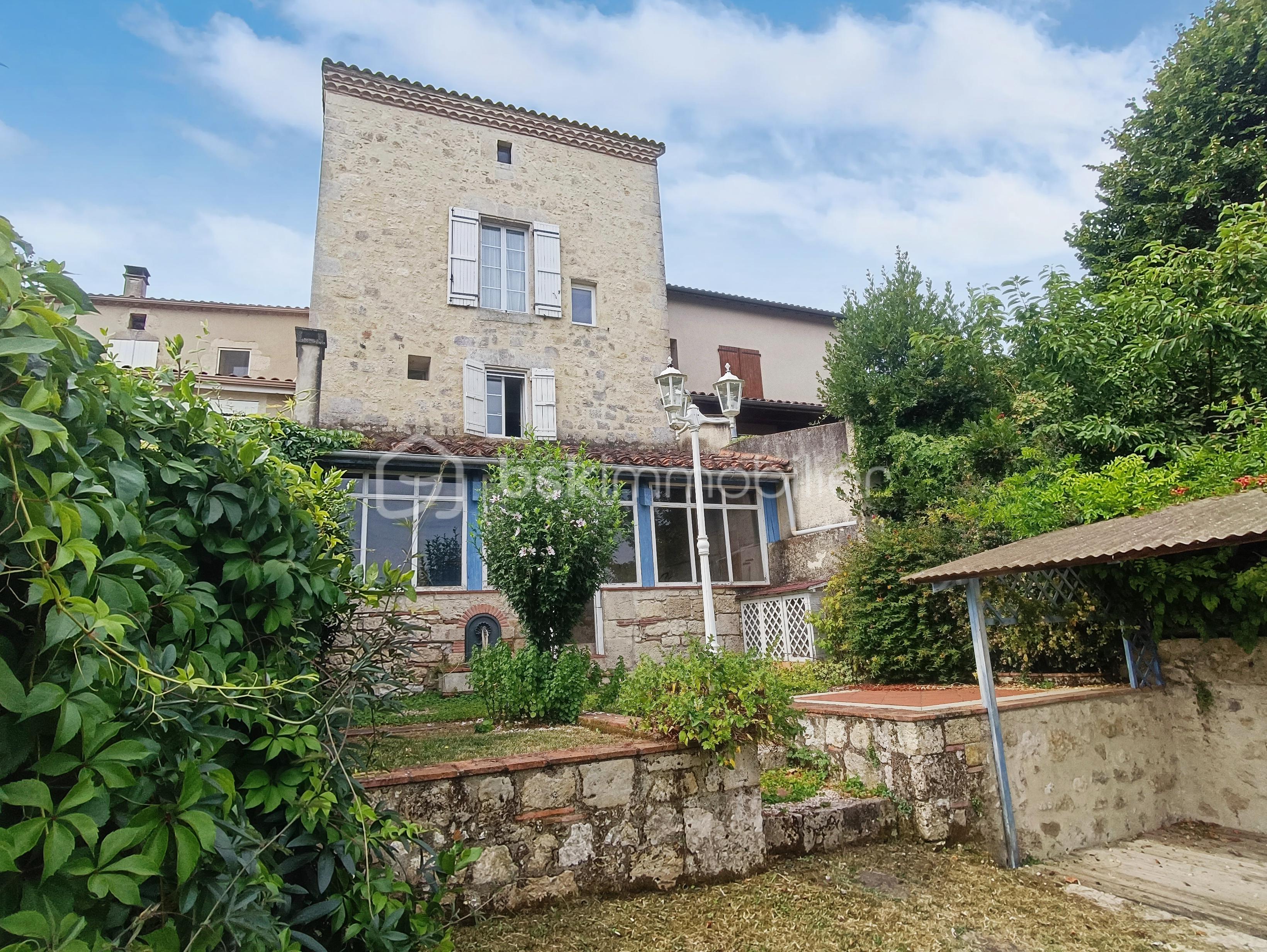 Maison en pierre de 150 m² - 1000134503.jpg