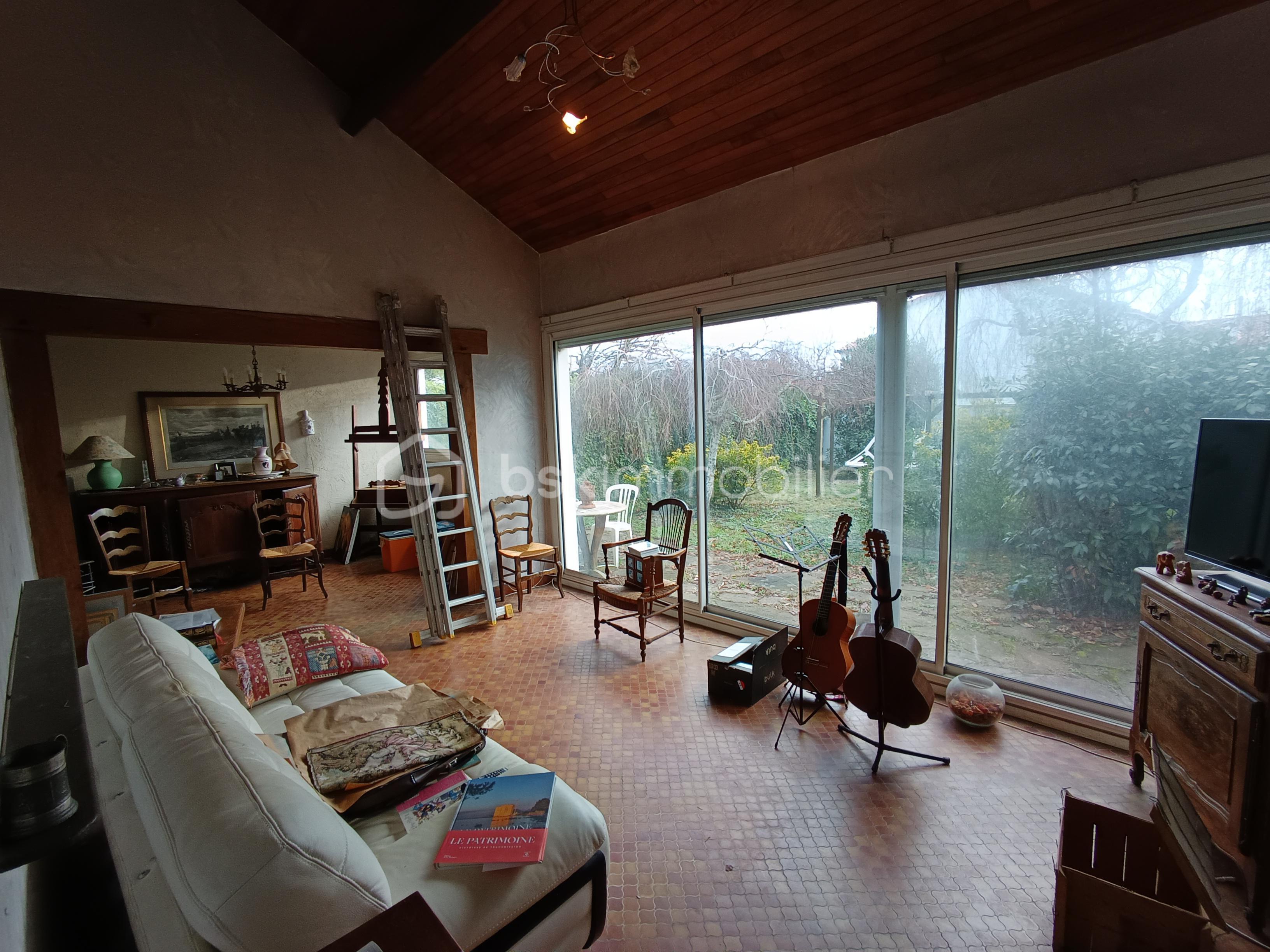 Maison traditionnelle de 107,80 m² - 1770203253236.jpg