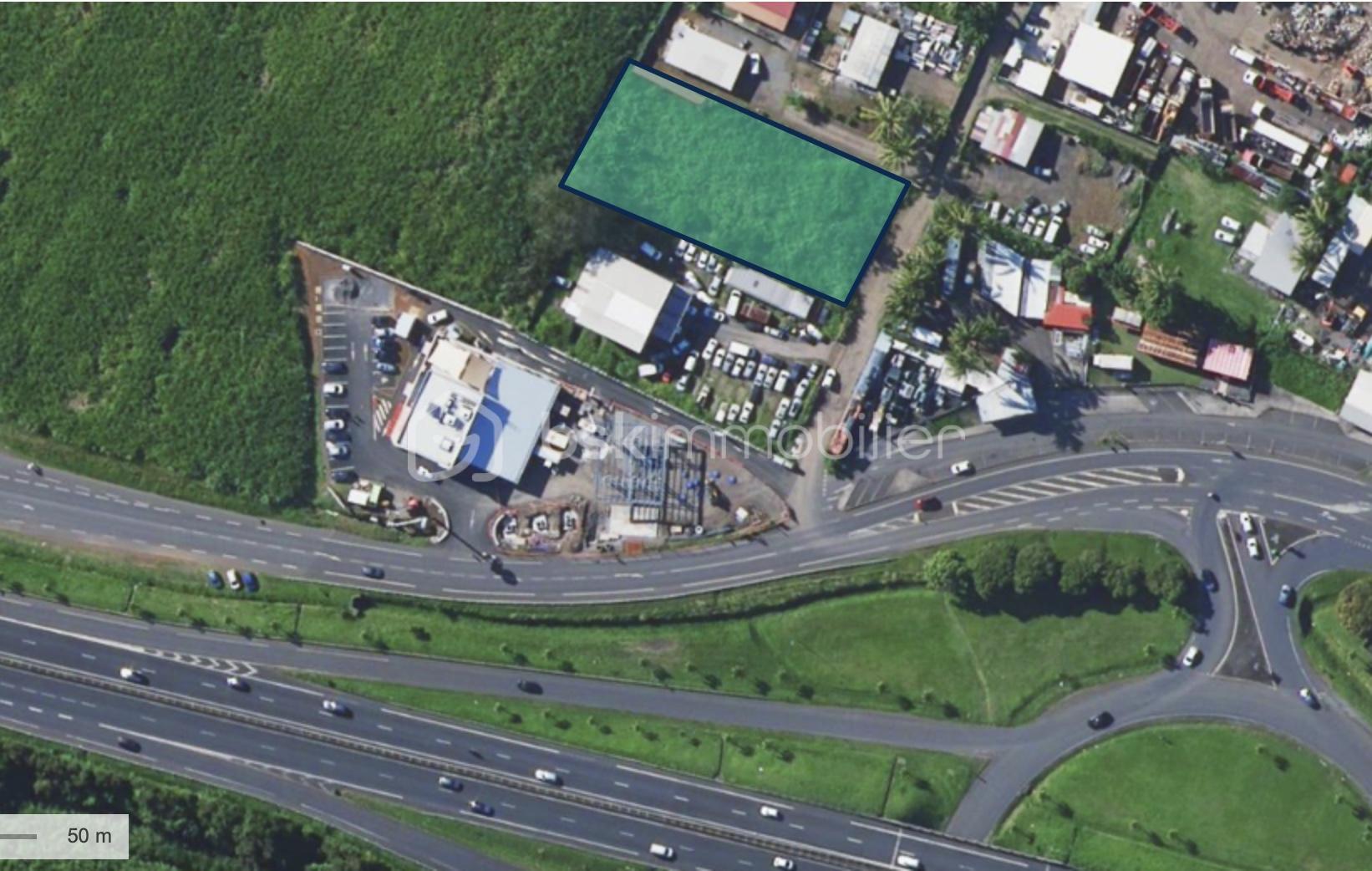 Terrain de 2 195 m²