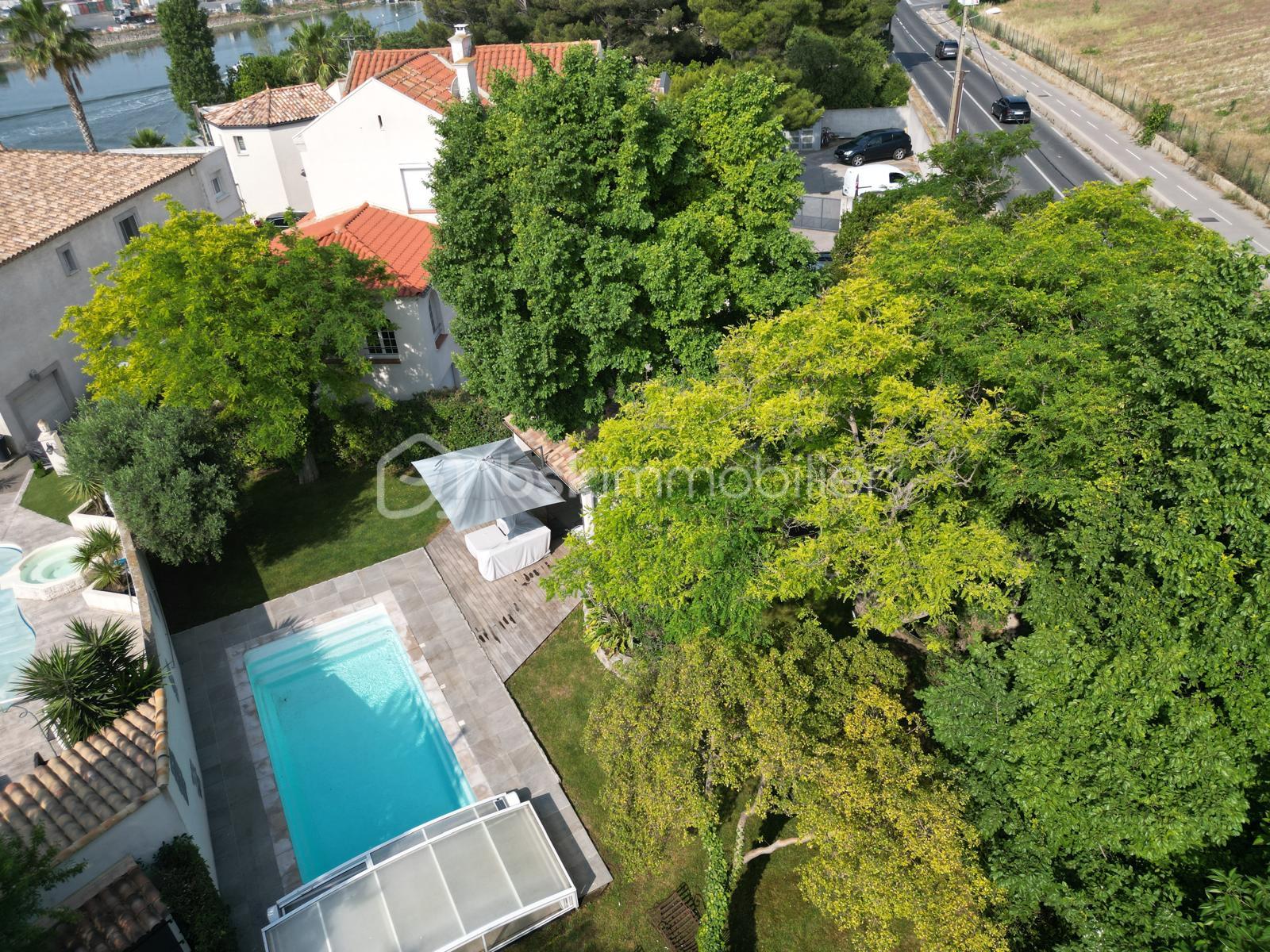 Maison d architecte de 220 m² - IMG-20250611-WA0002.jpg