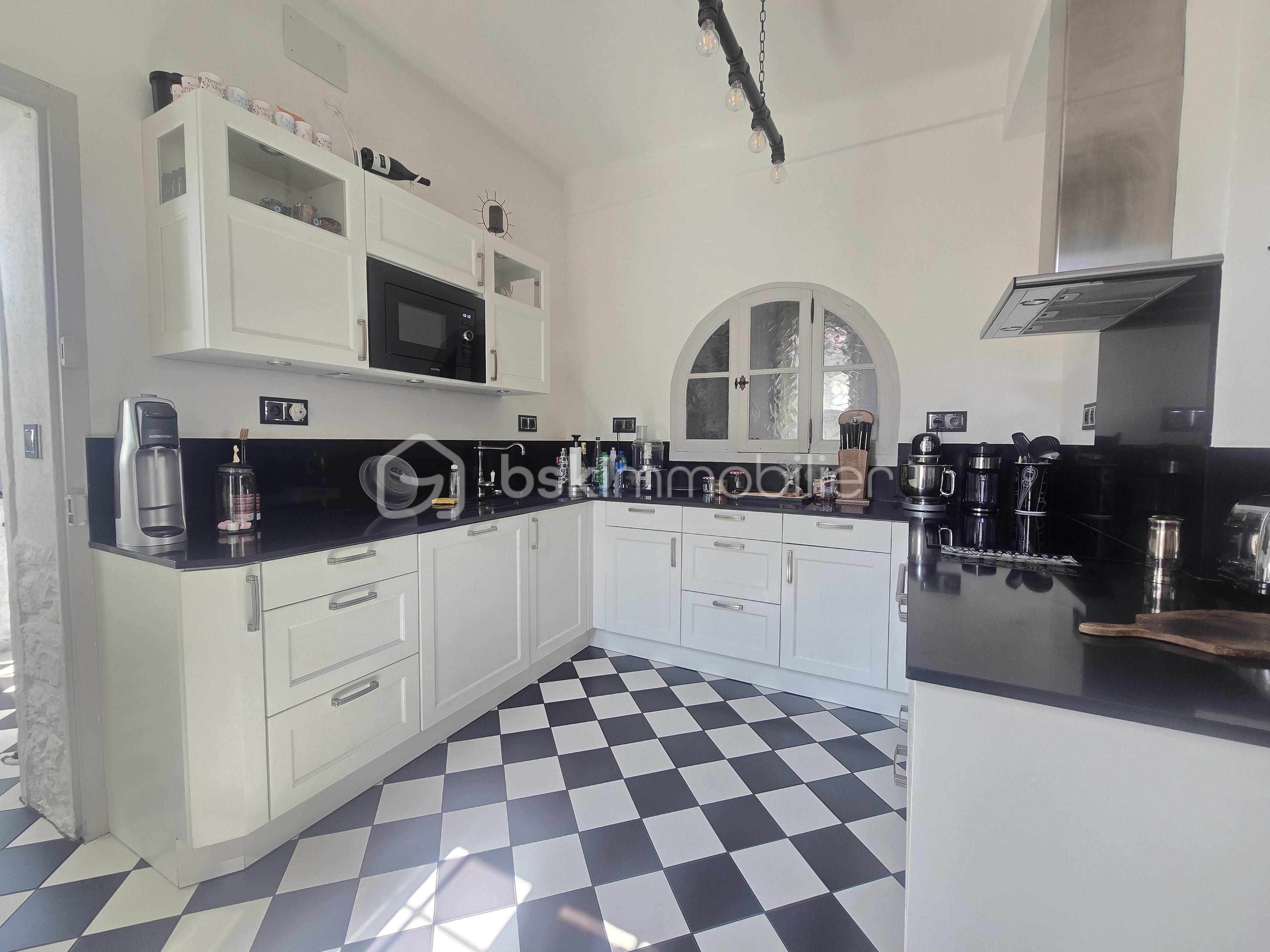 Maison d architecte de 220 m² - 20250611_161152.jpg