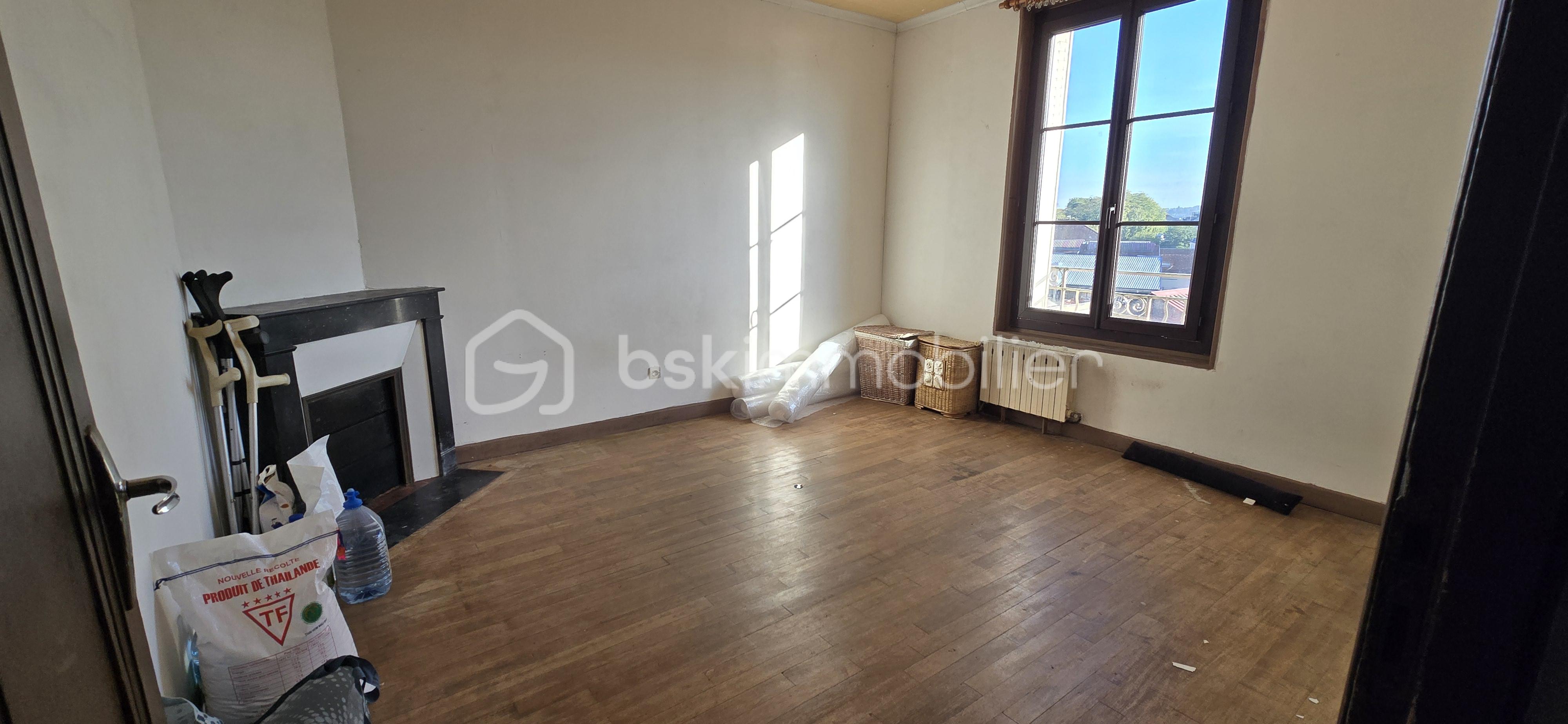 Maison de 384 m² - 20251002_094639.jpg