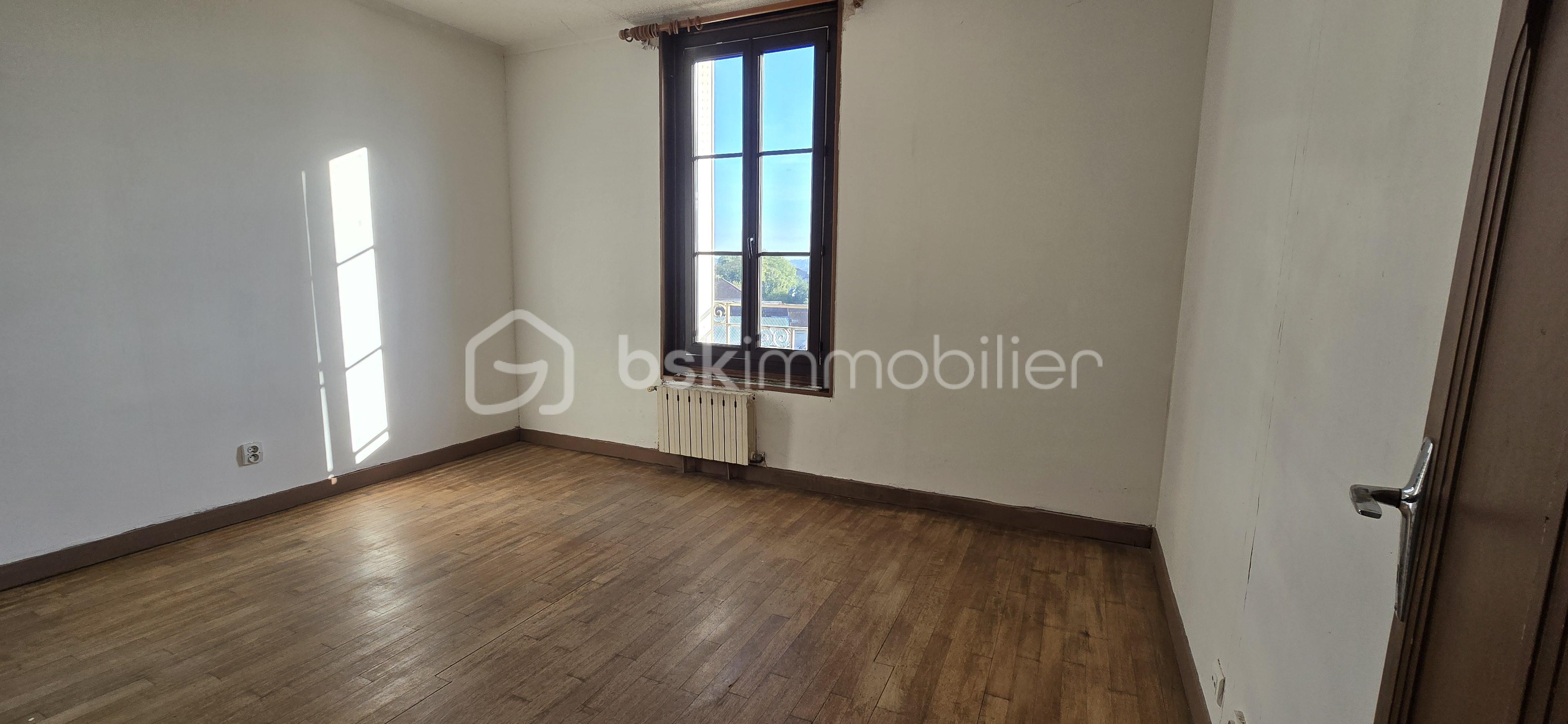 Maison de 384 m² - 20251002_094436.jpg