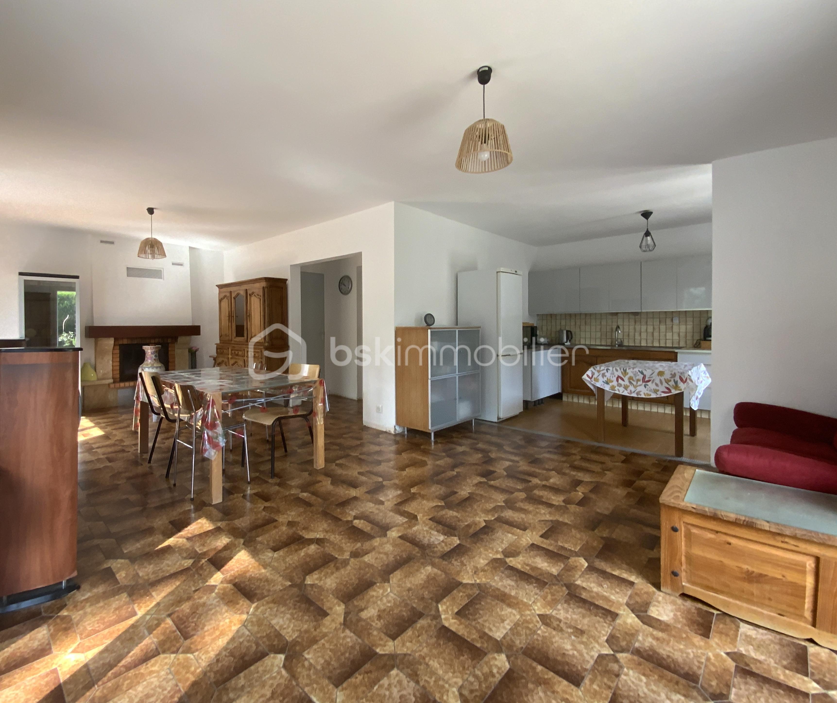 Maison de 133 m² - piece de vie vue d'ensemble.jpg