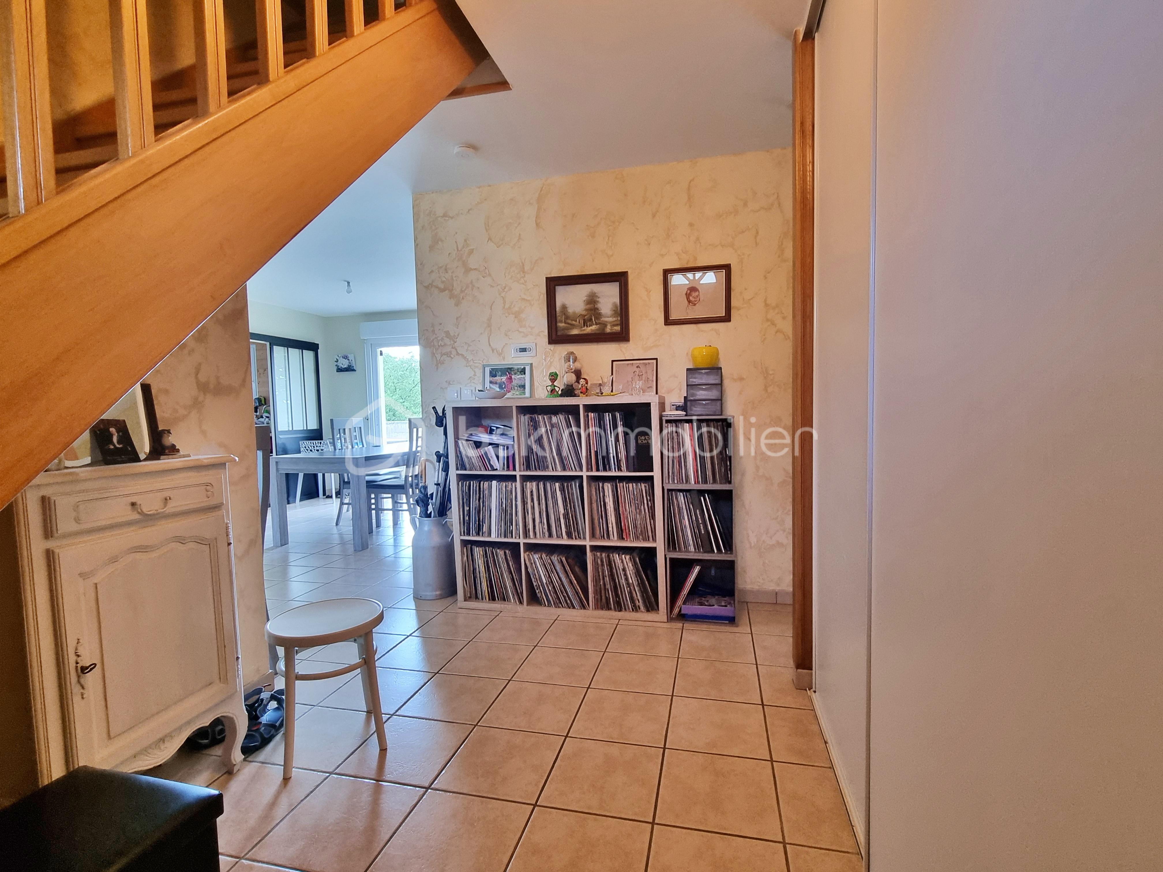 Maison de 106 m² - hall entrée.jpg