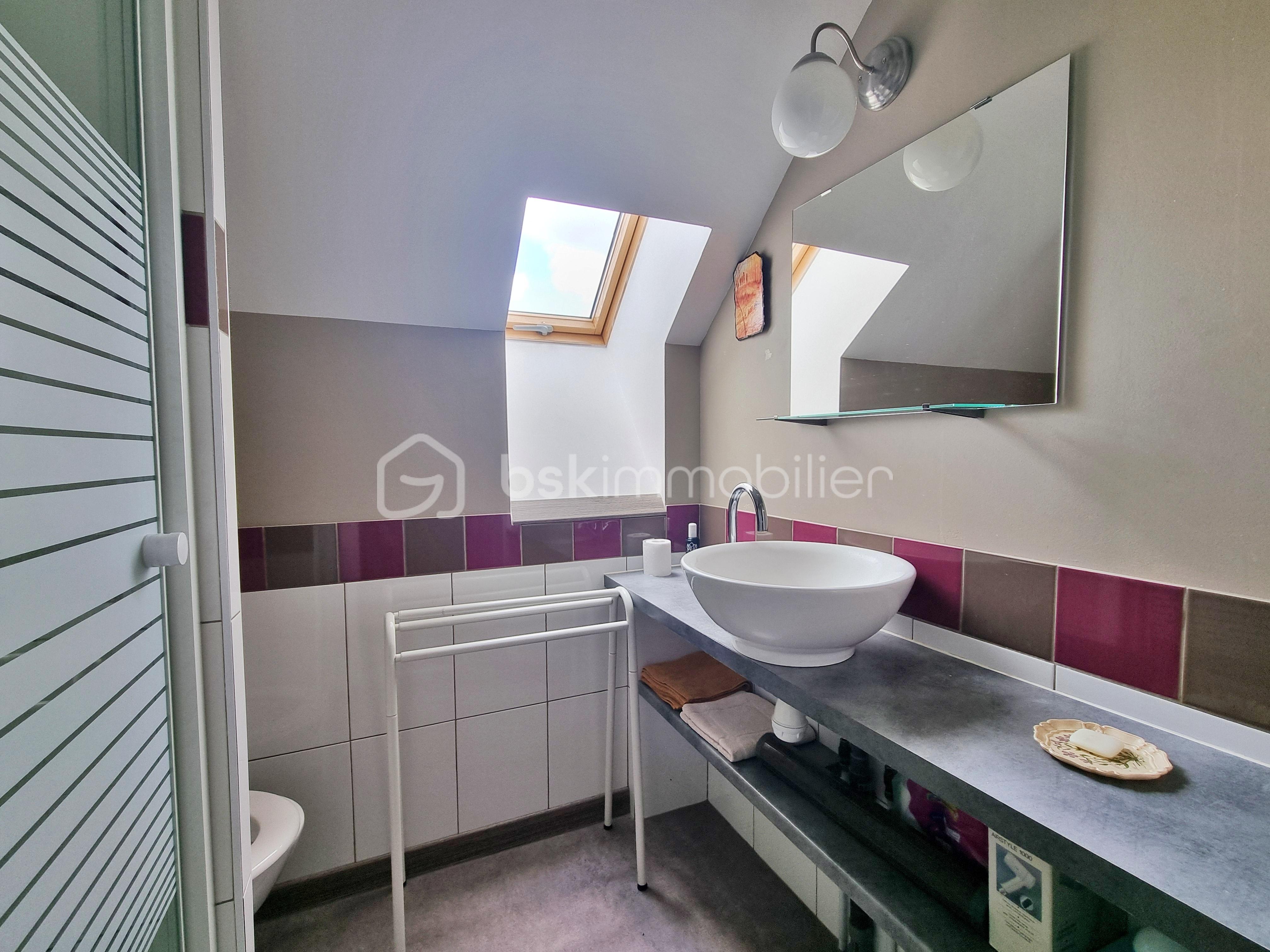 Maison de 106 m² - salle d'eau.jpg