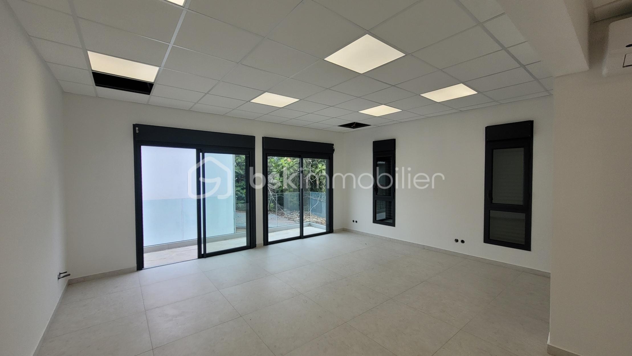 Bureau de 46 m² - 205719-01.jpg