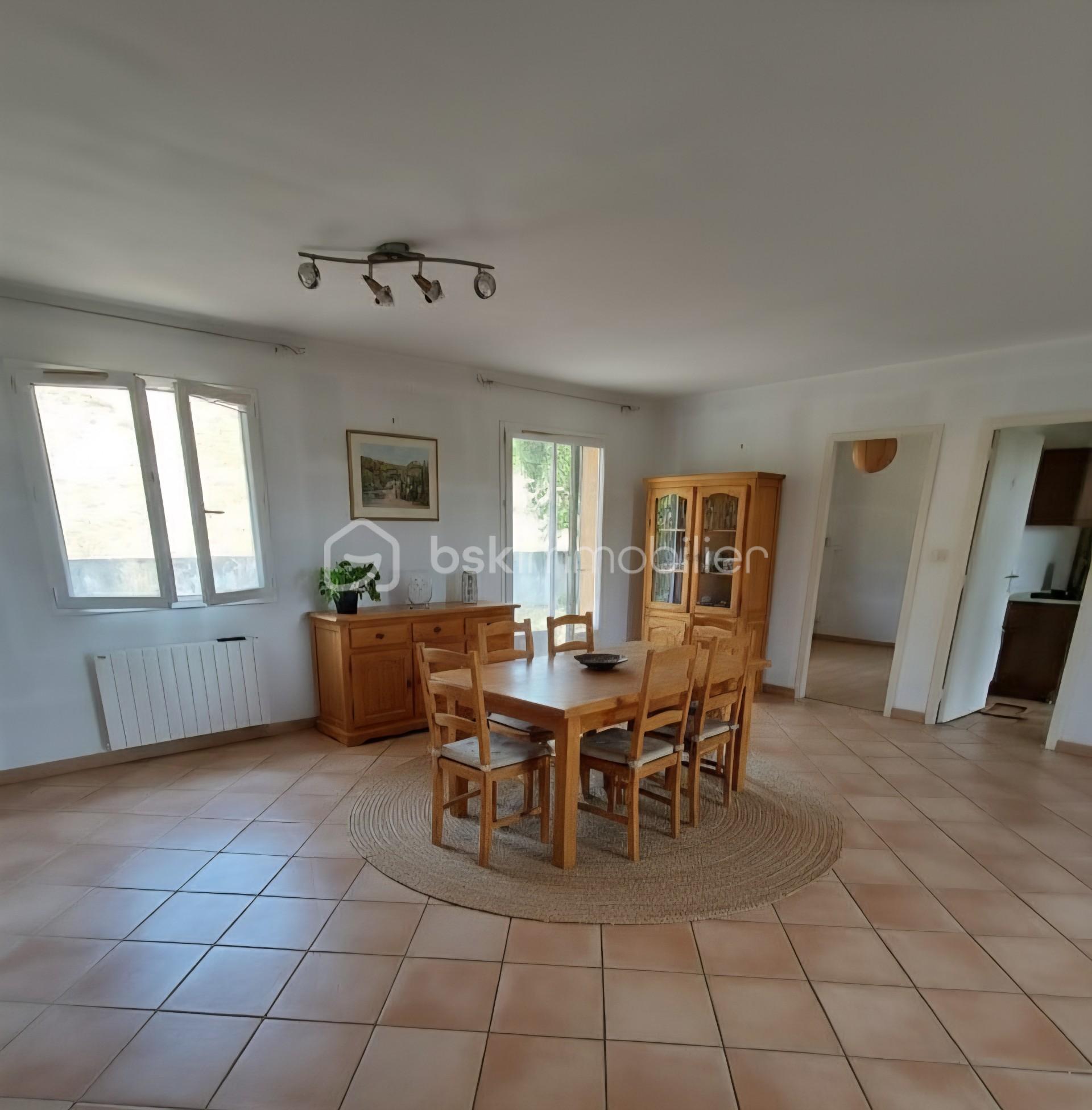 Maison de 108 m² - thumbnail_1756286486746.jpg